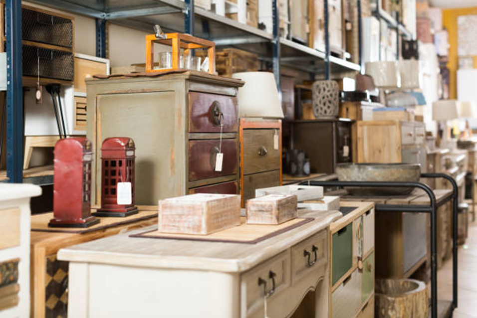 How to Identify High-Value Second-Hand Furniture