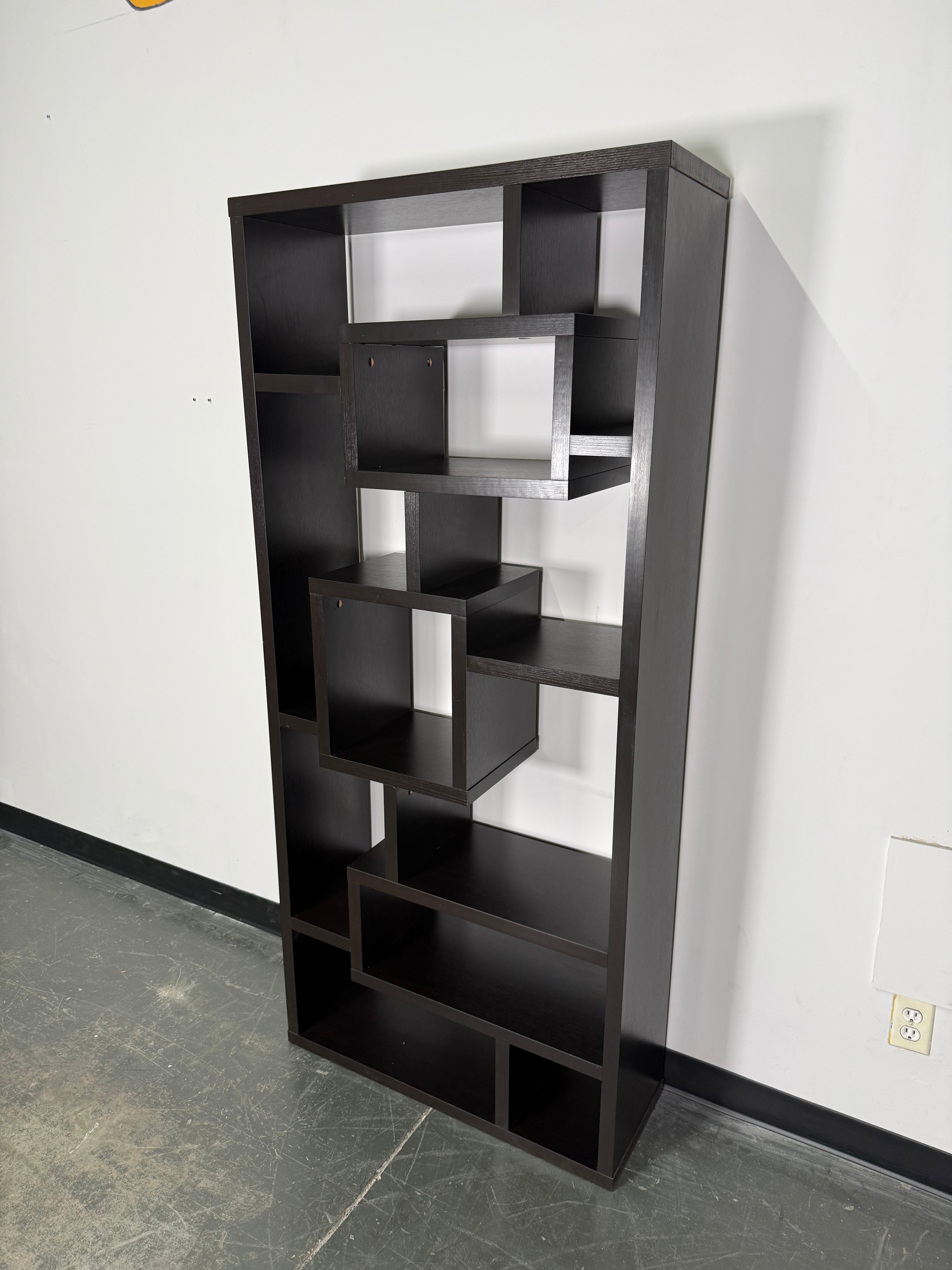 Modern Geometric Bookshelf – Bold, Open, & Eye-Catching