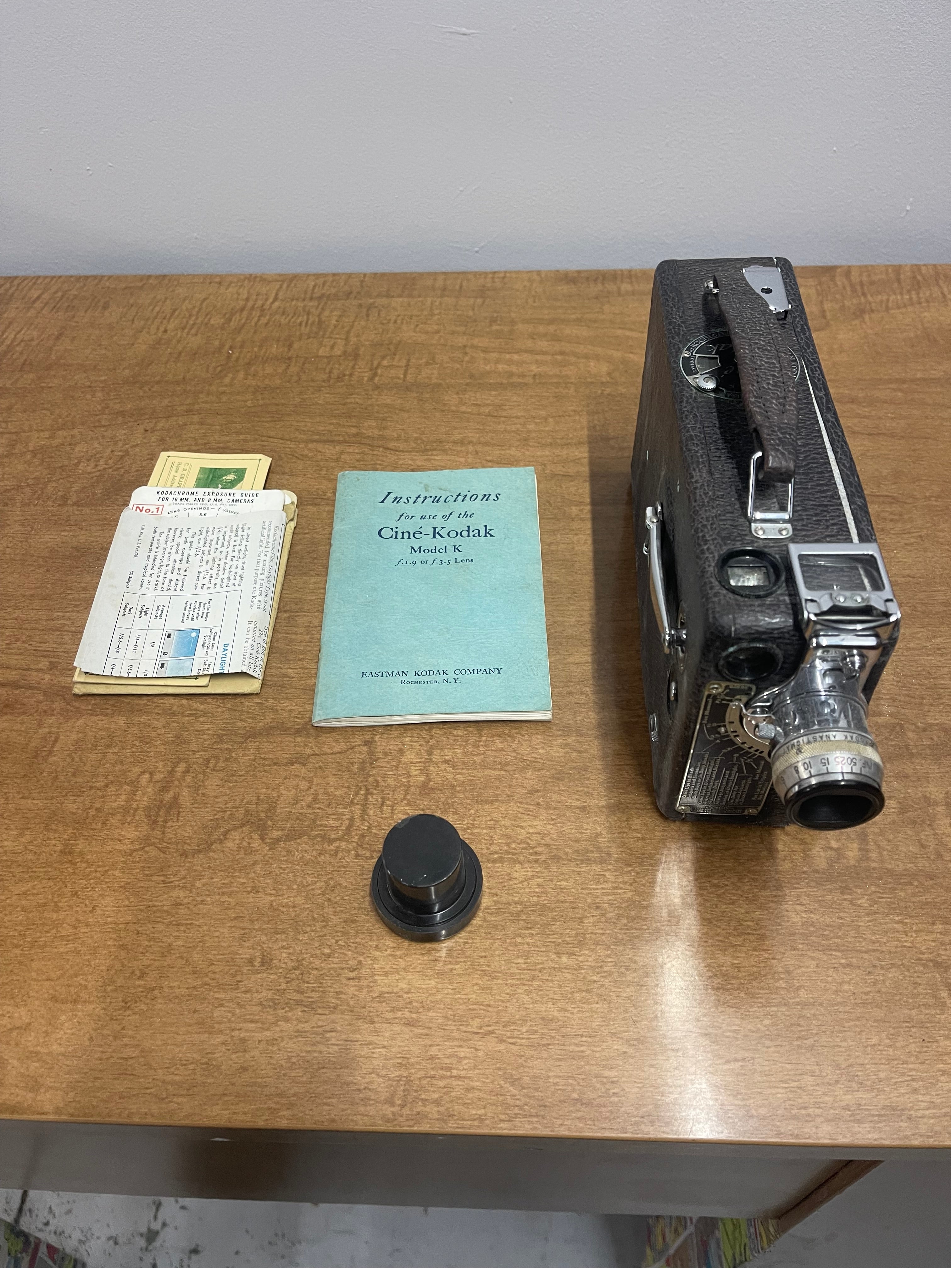 Vintage Cine-Kodak Model K Film Camera – With Case & Extr