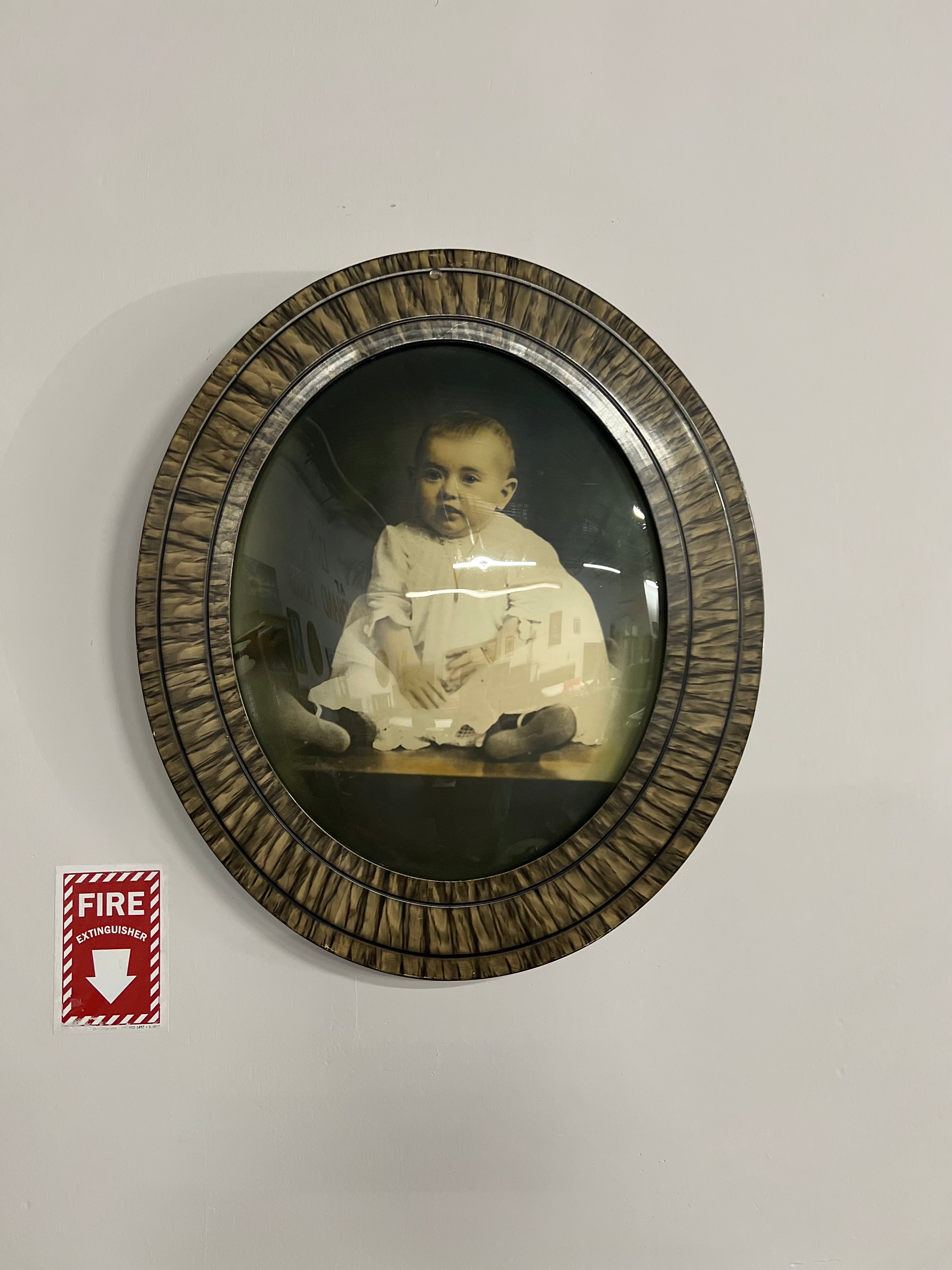 Vintage-Style Oval Portrait Wall Art