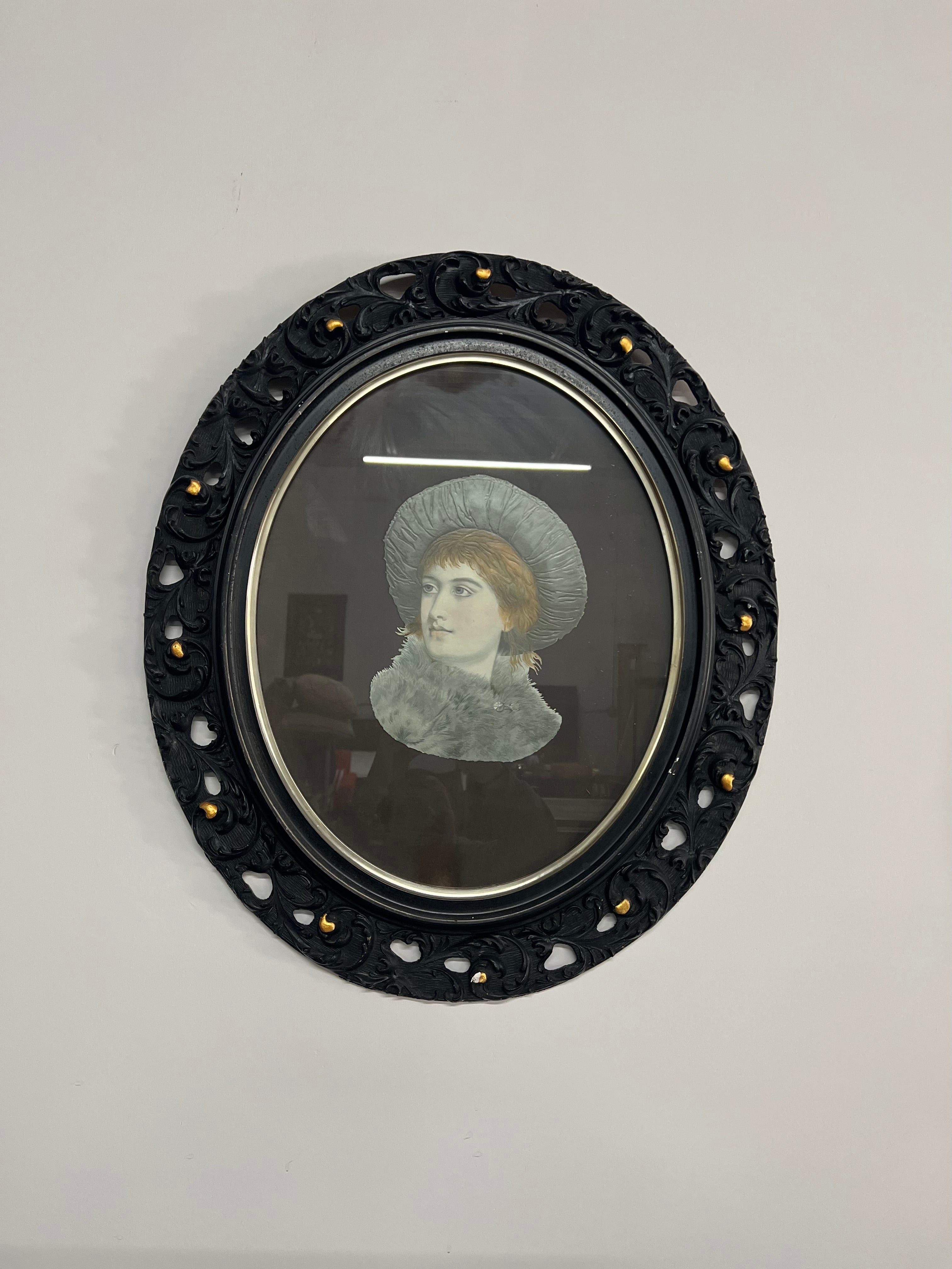 Vintage Oval Portrait Wall Art