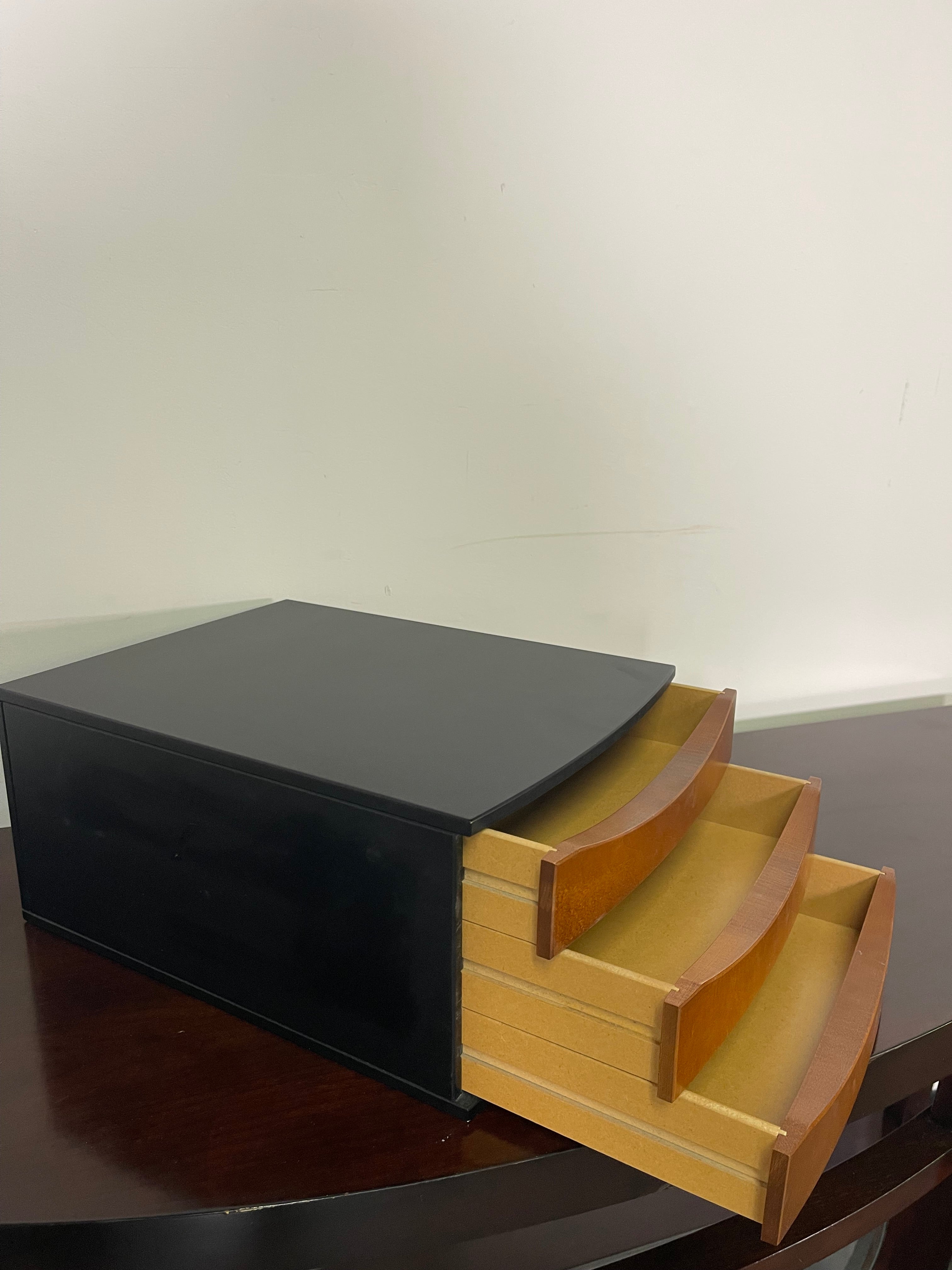 Modern Curved 3-Drawer Organizer Box