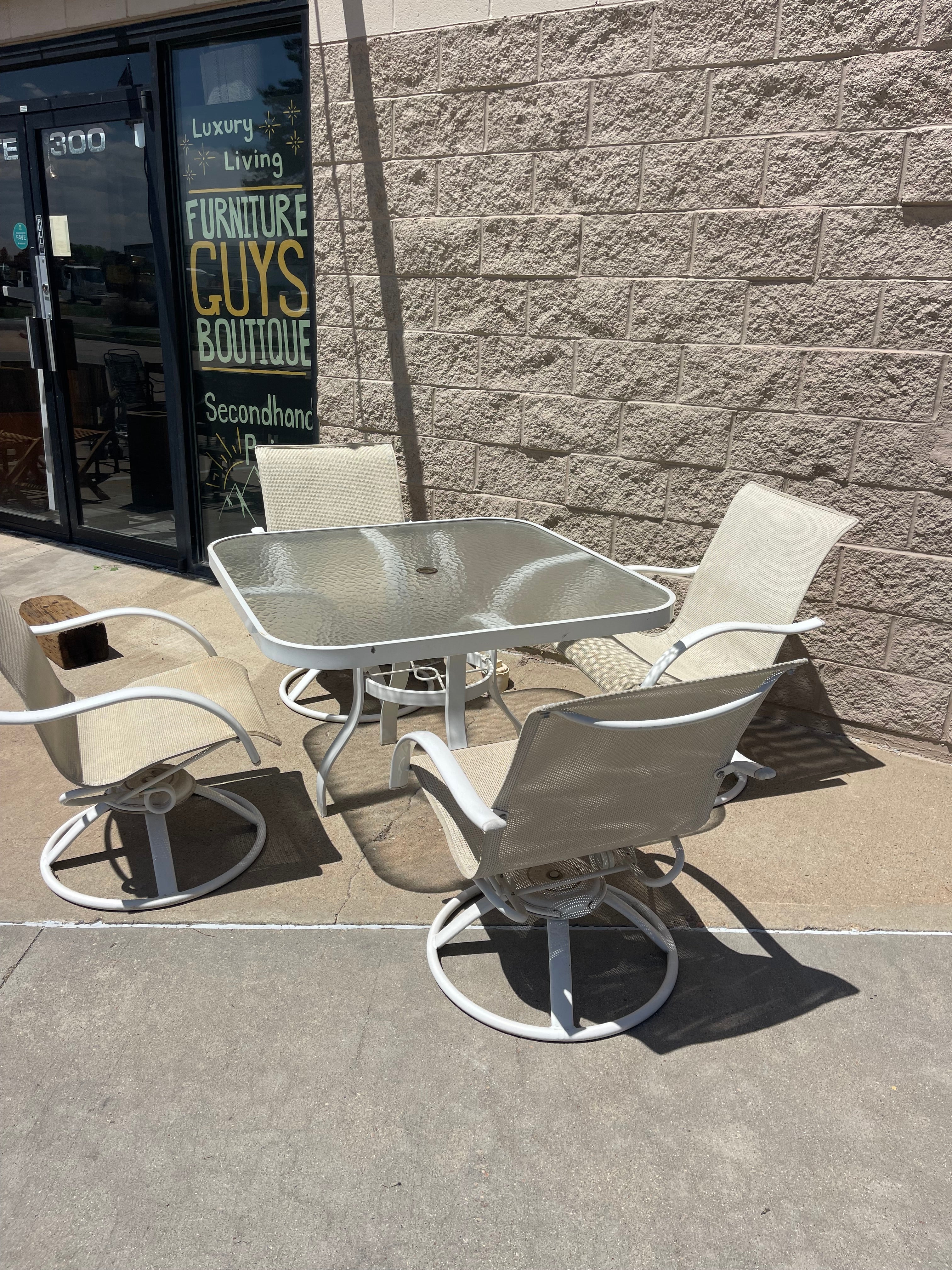 5-Piece Outdoor Patio Dining Set with Swivel Chairs