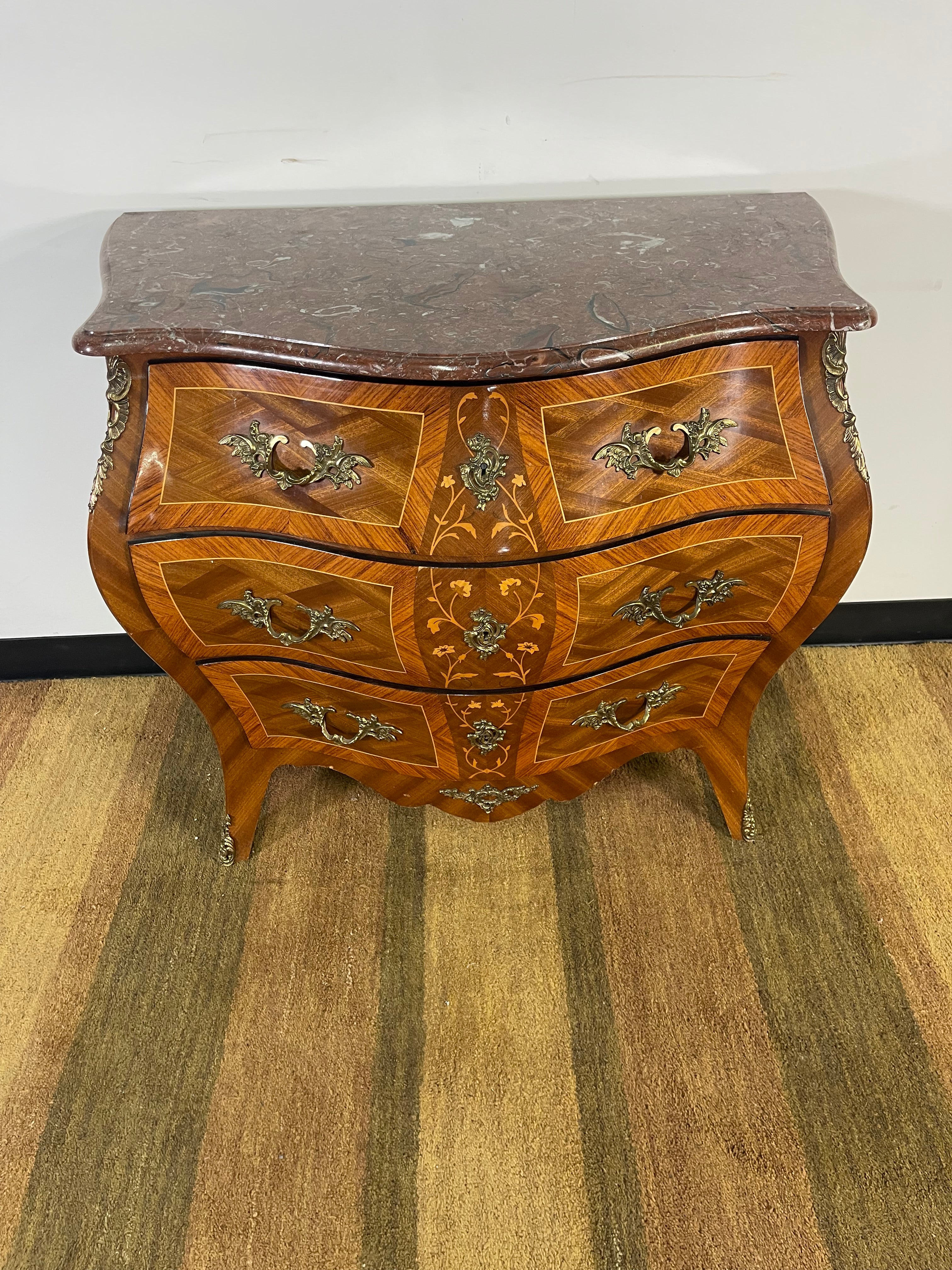 Stone Top Bombe Chest