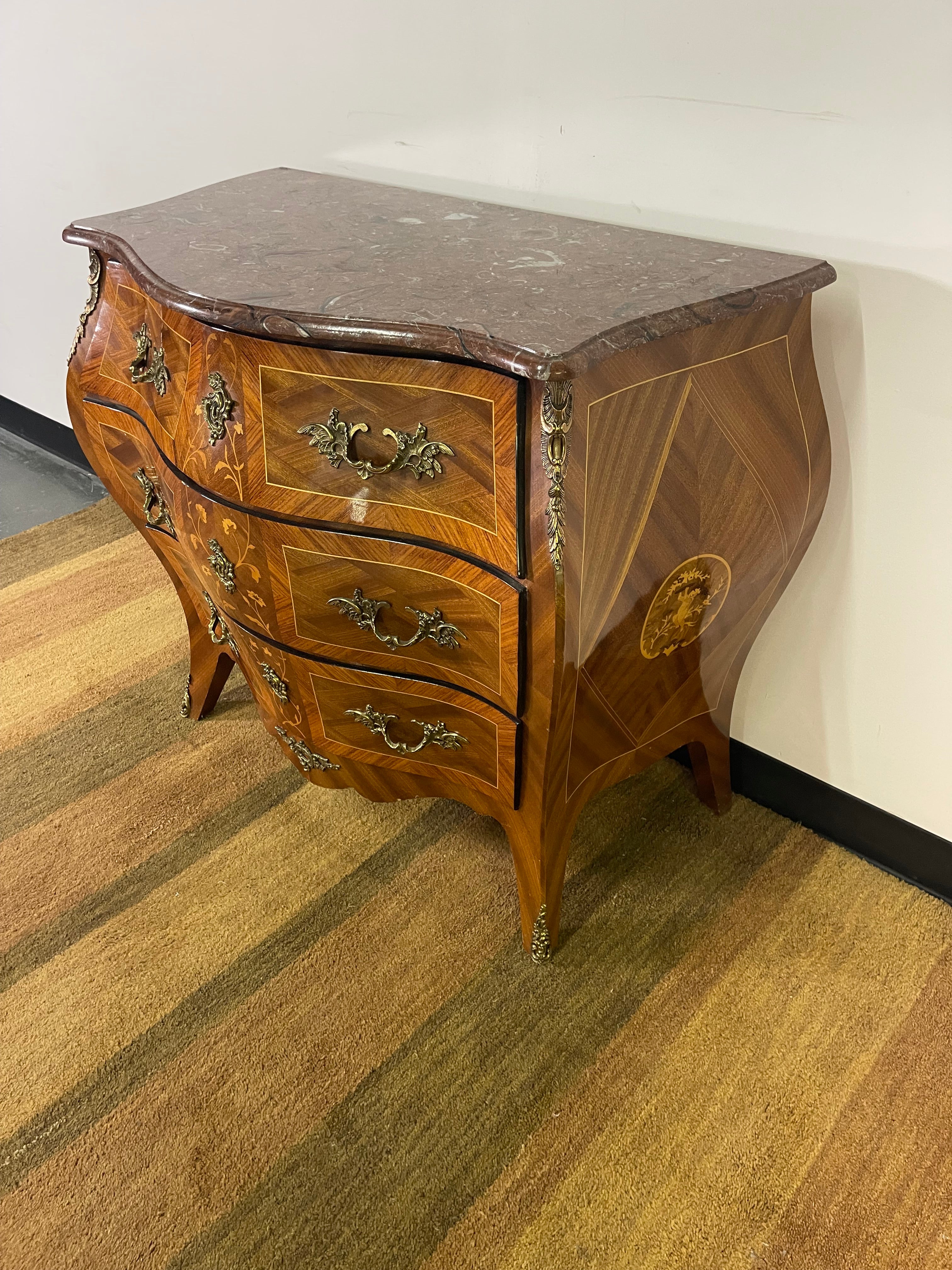 Stone Top Bombe Chest