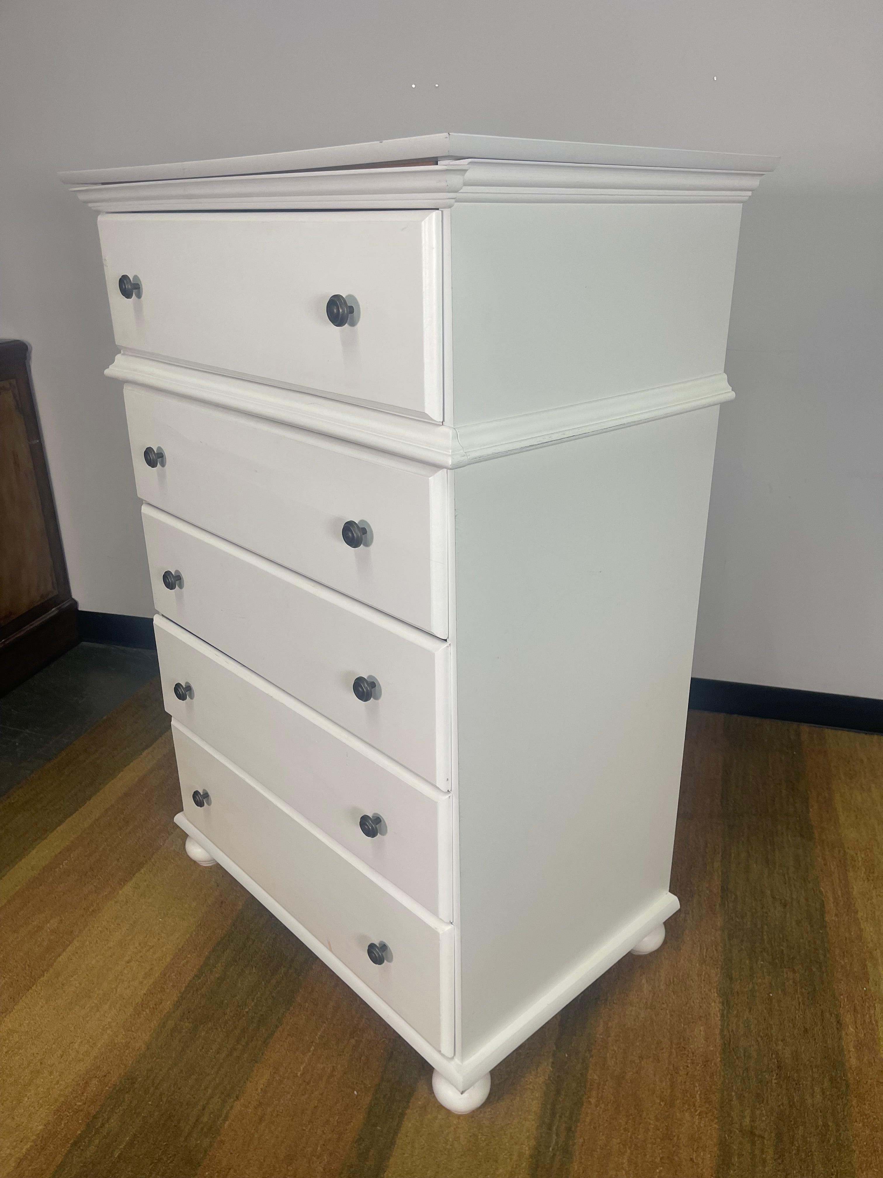 White 5-Drawer Cottage Style Chest