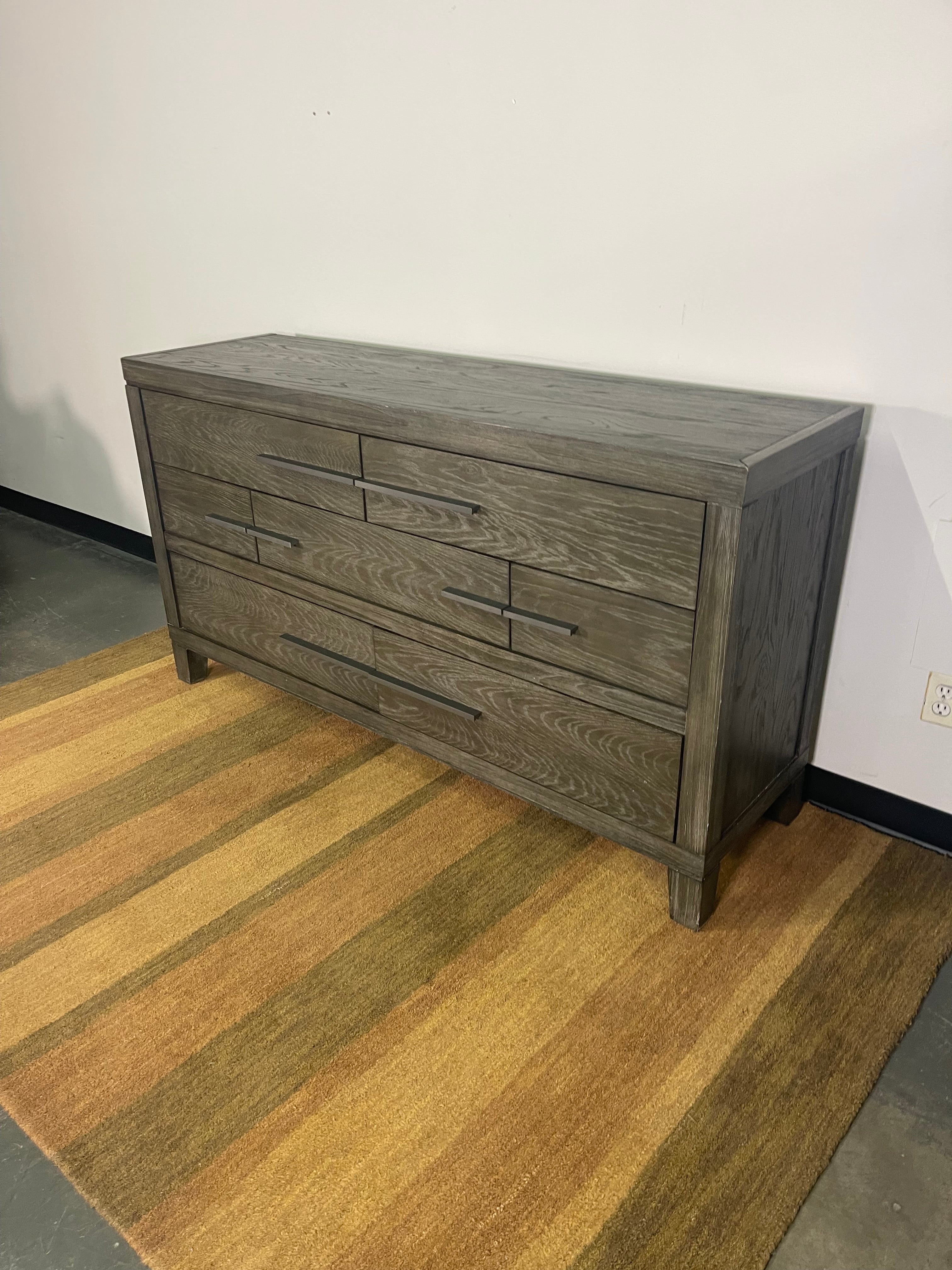 Modern Grey 7-Drawer Dresser