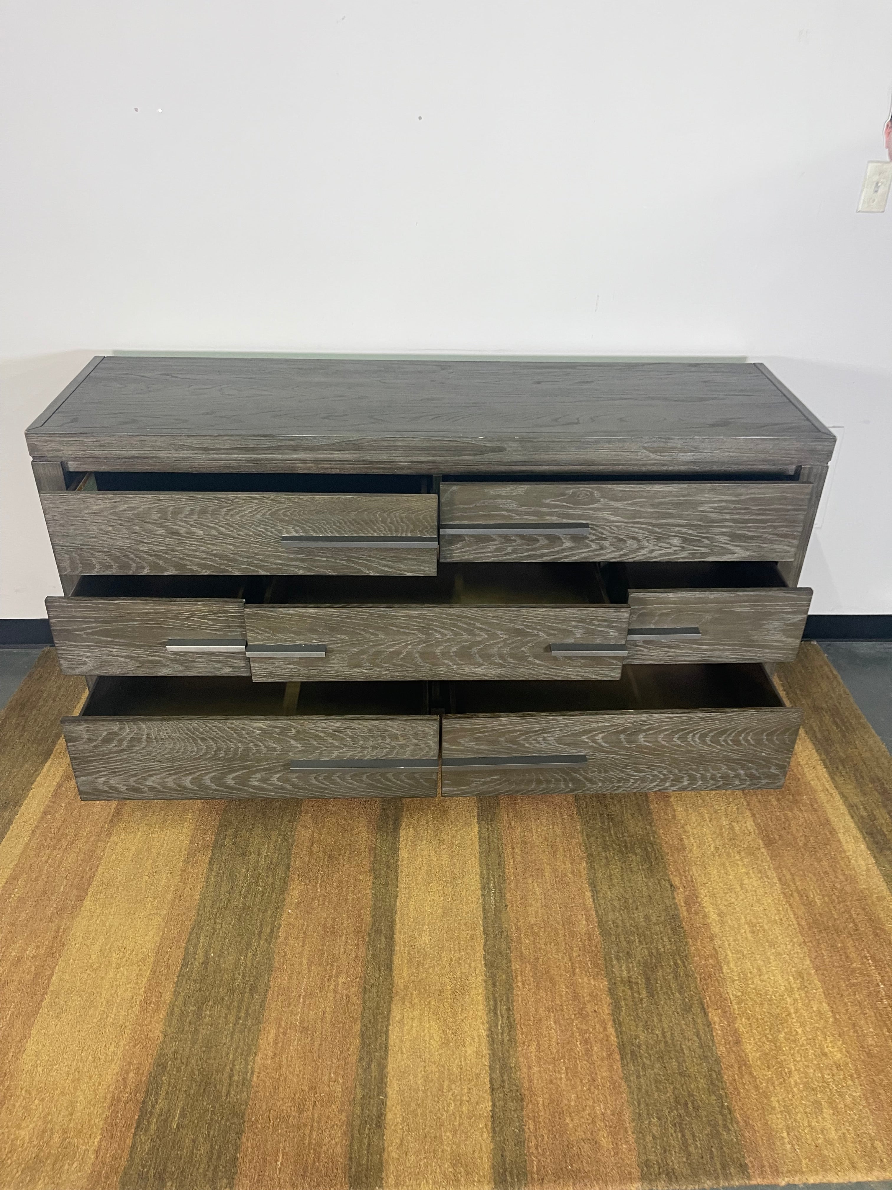 Modern Grey 7-Drawer Dresser