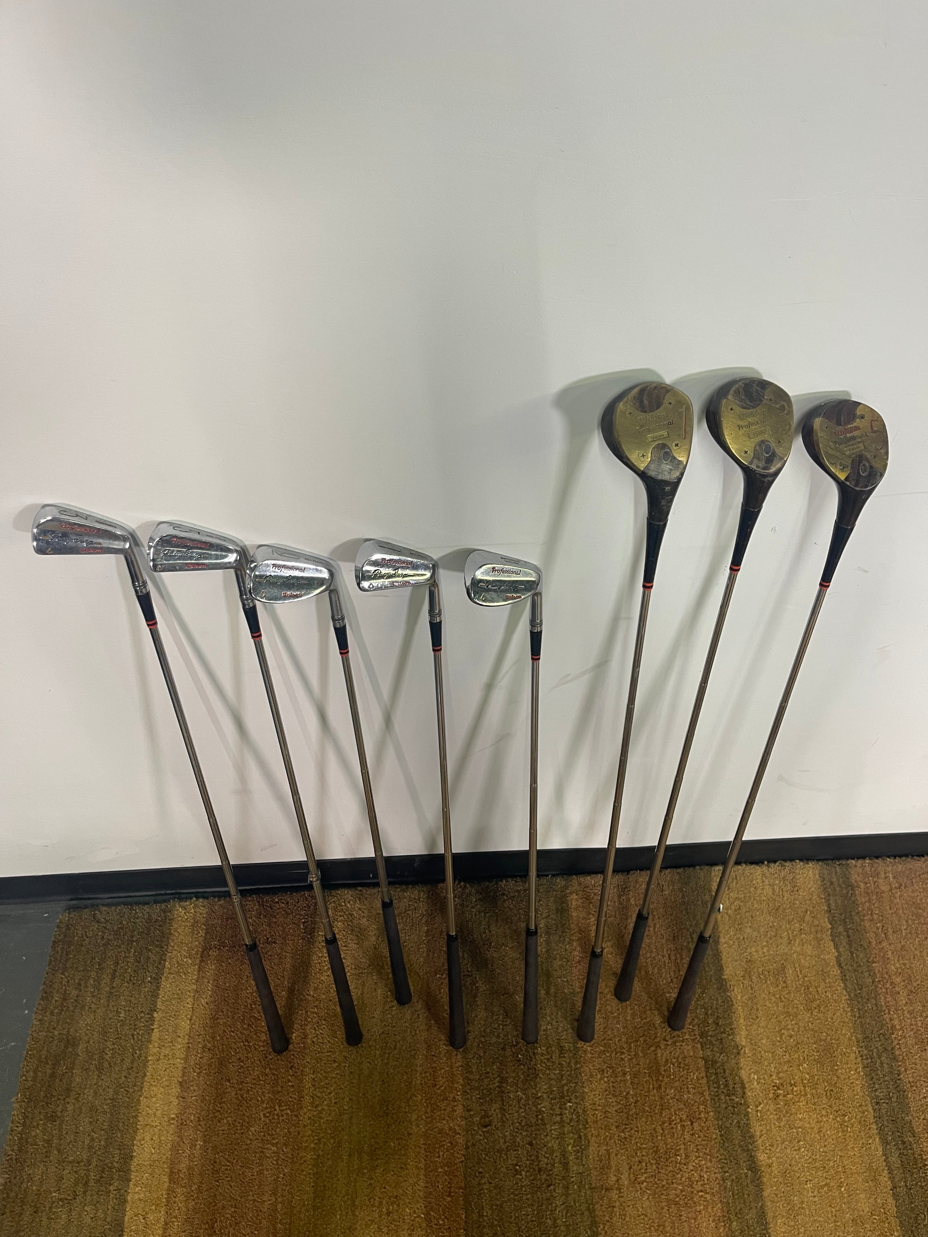 Vintage Wilson Golf Cart & Club Set
