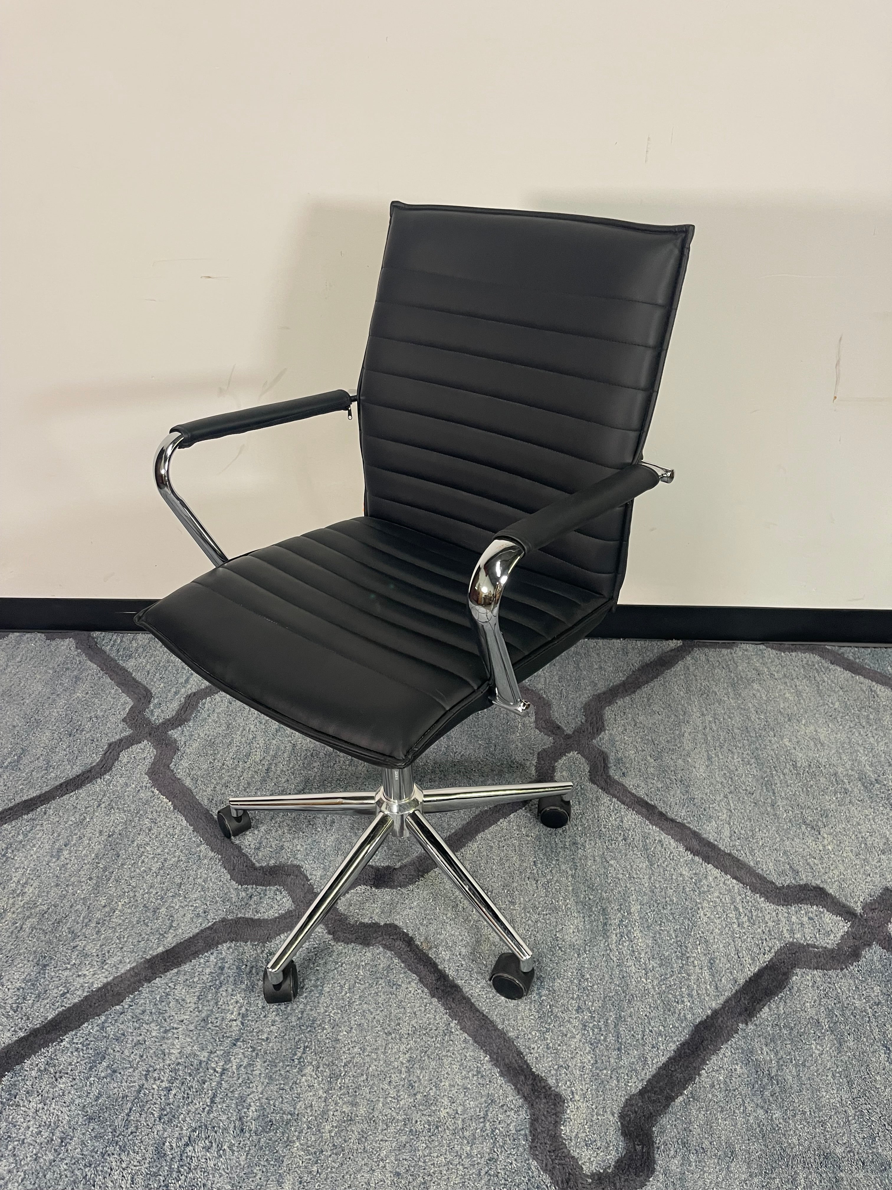 Ribbed Leather Executive Office Chair