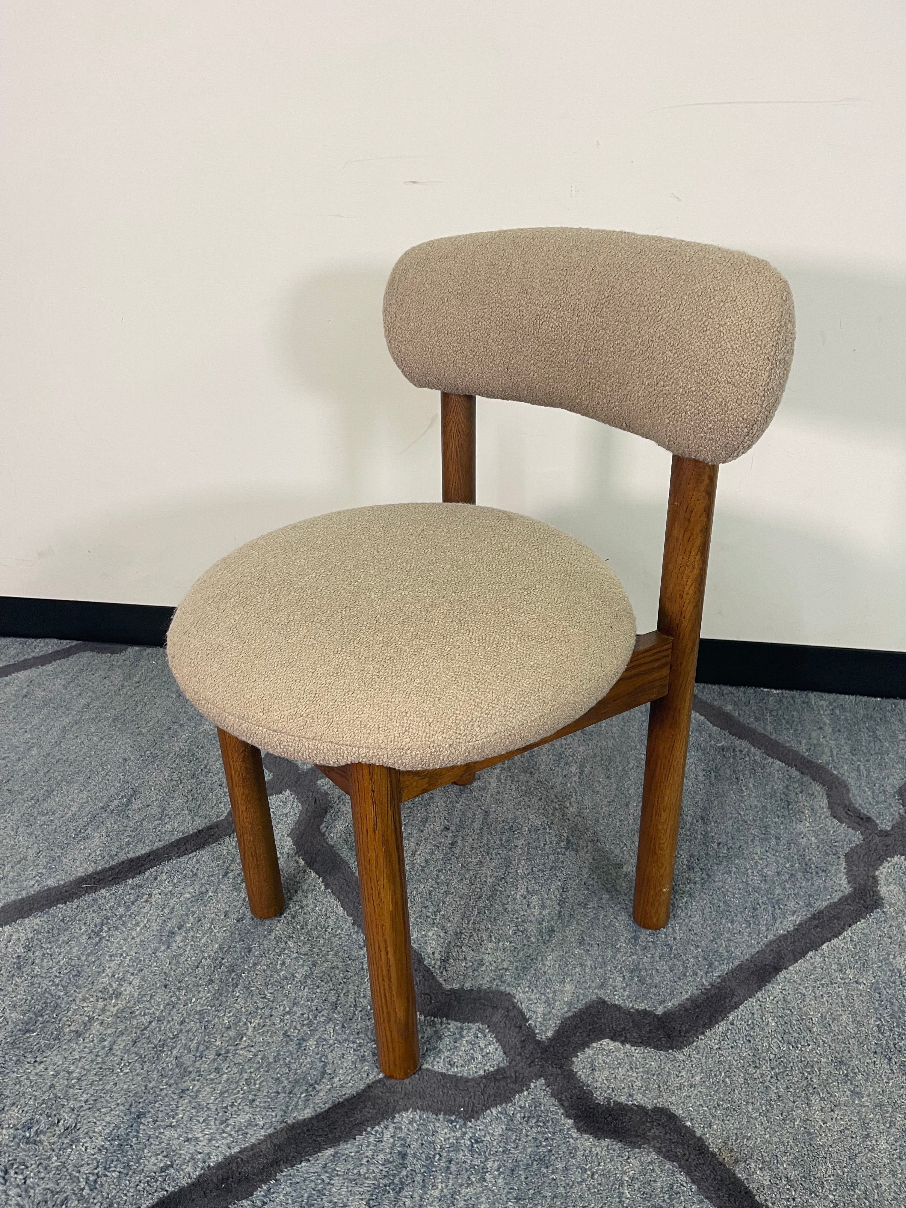 Article “Munk” Oak & Boucle Dining Chair