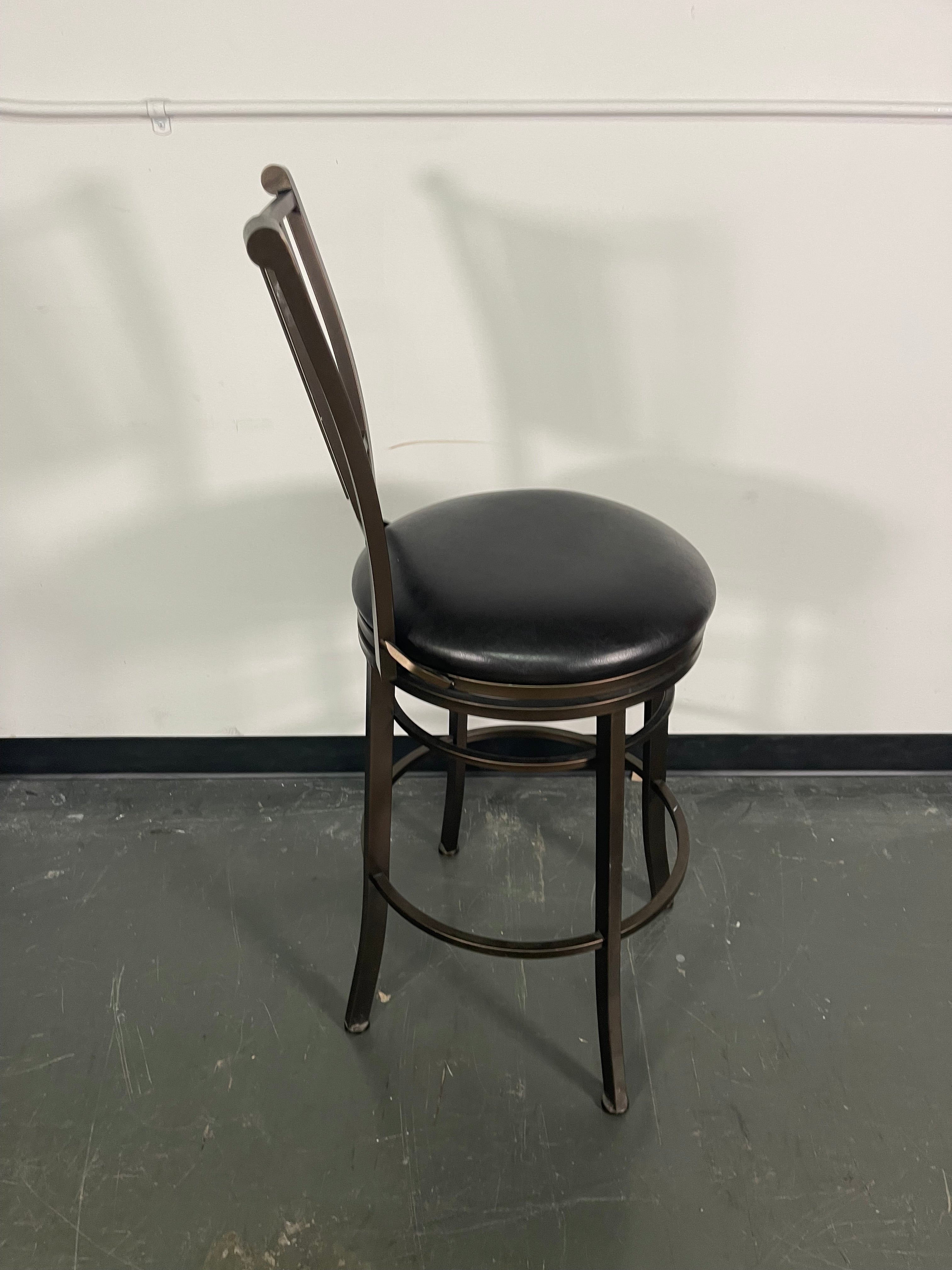Set of 2 Swivel Bar Stools with Cushioned Seats