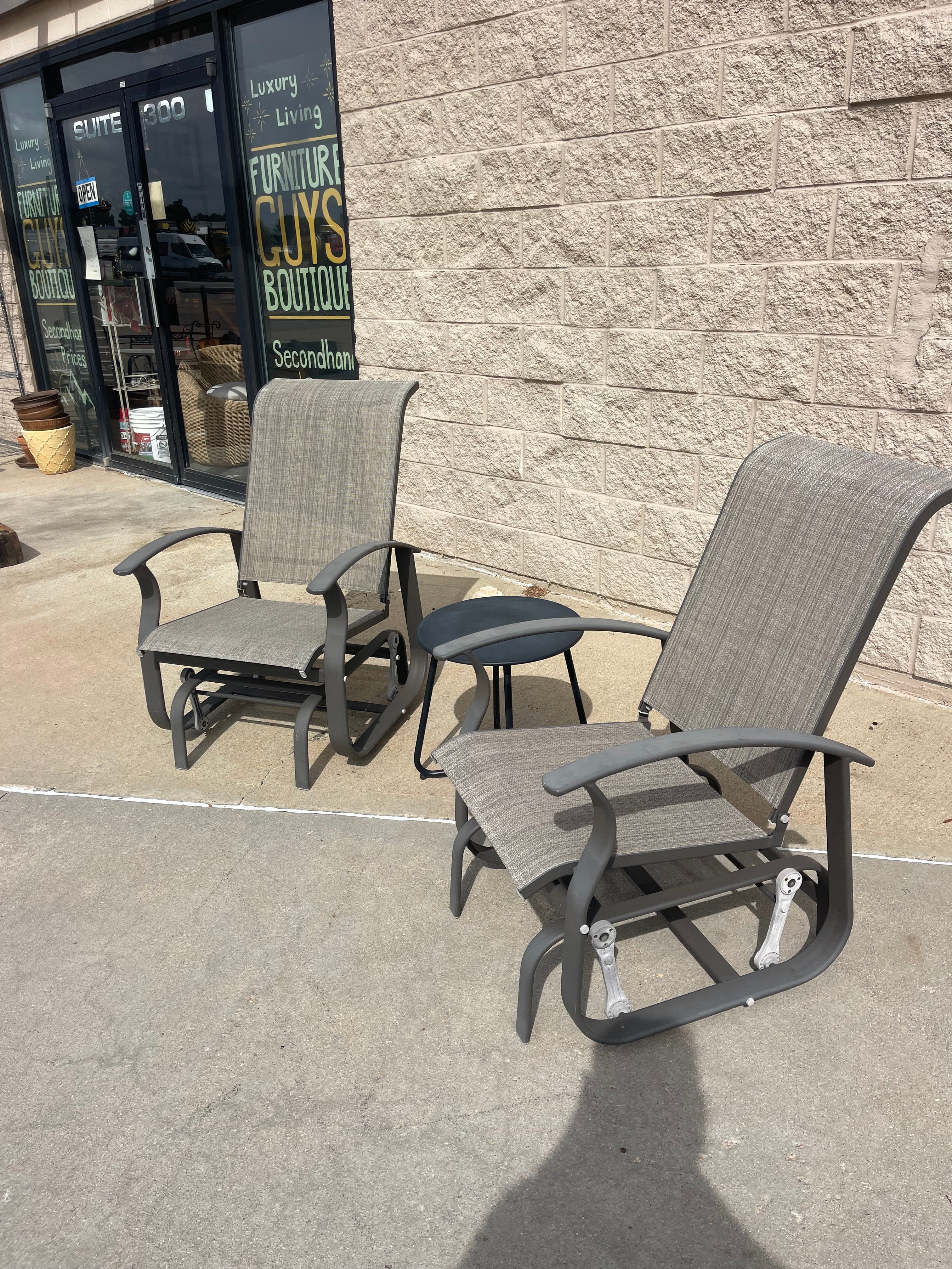 Set of 2 Gliding Patio Chairs with Side Table