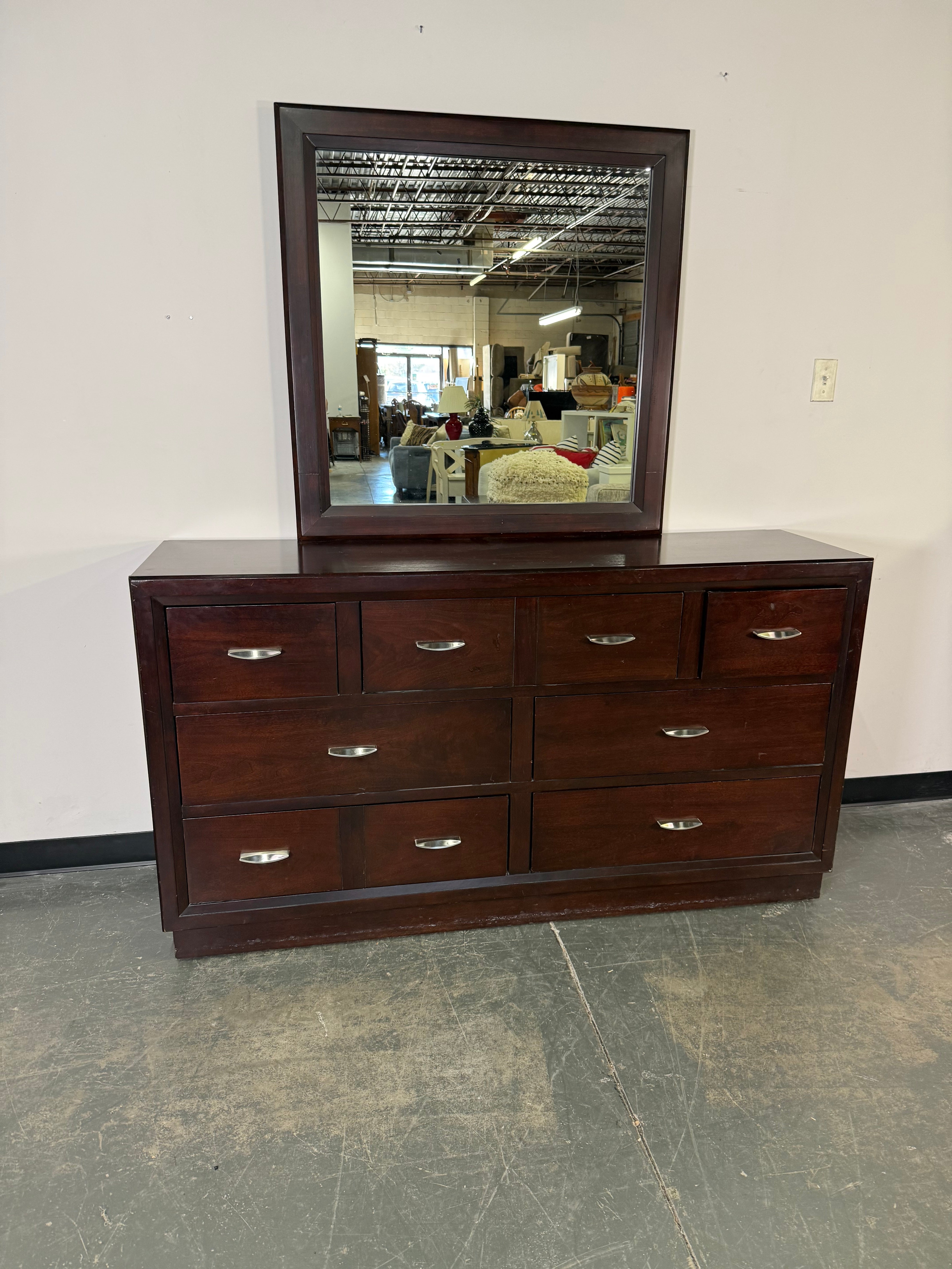 Beautiful 5-Piece Bedroom Set – Rich Cherry Finish