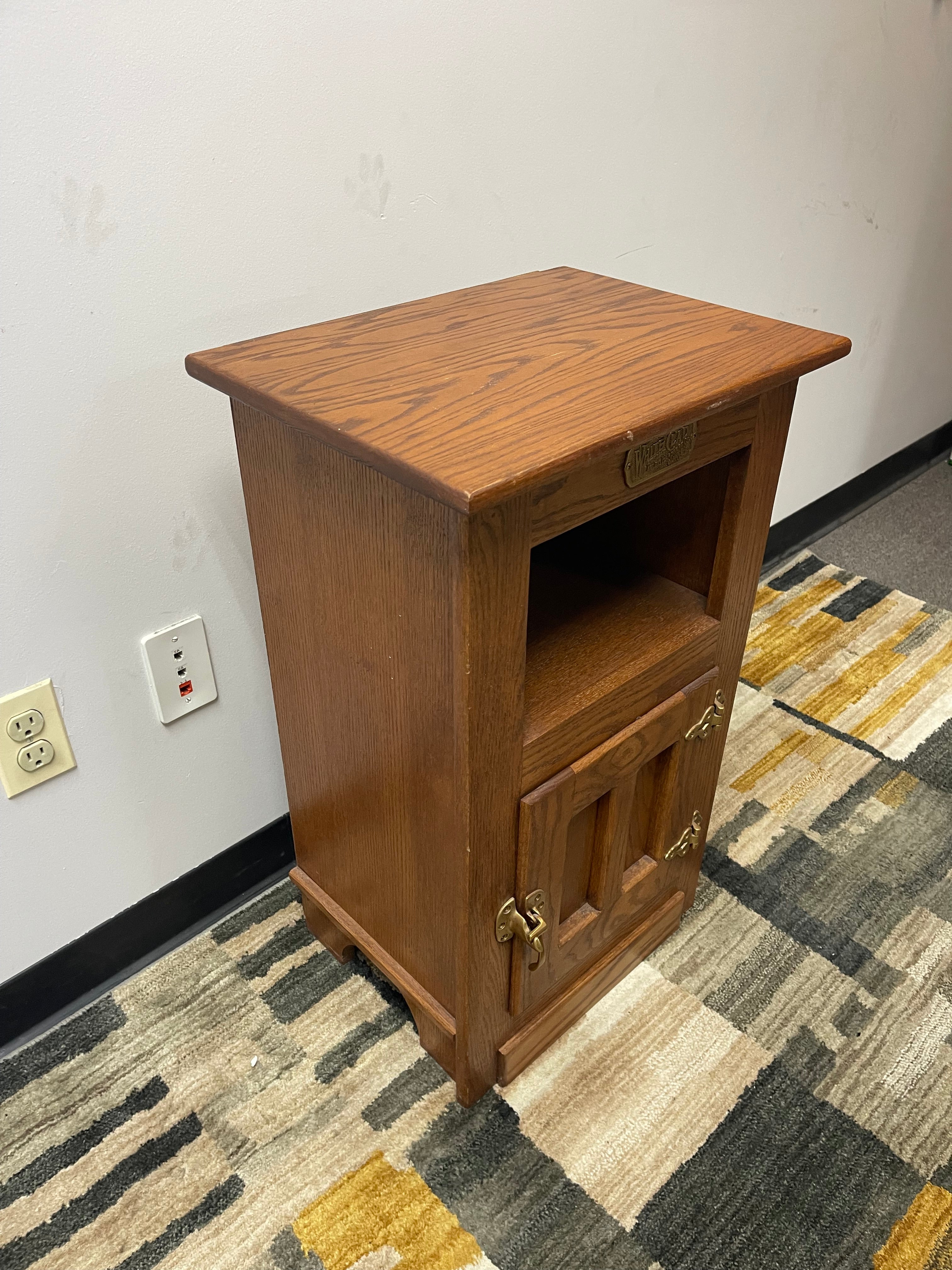 Oak White Clad Icebox-Style Nightstand with Brass Hardware