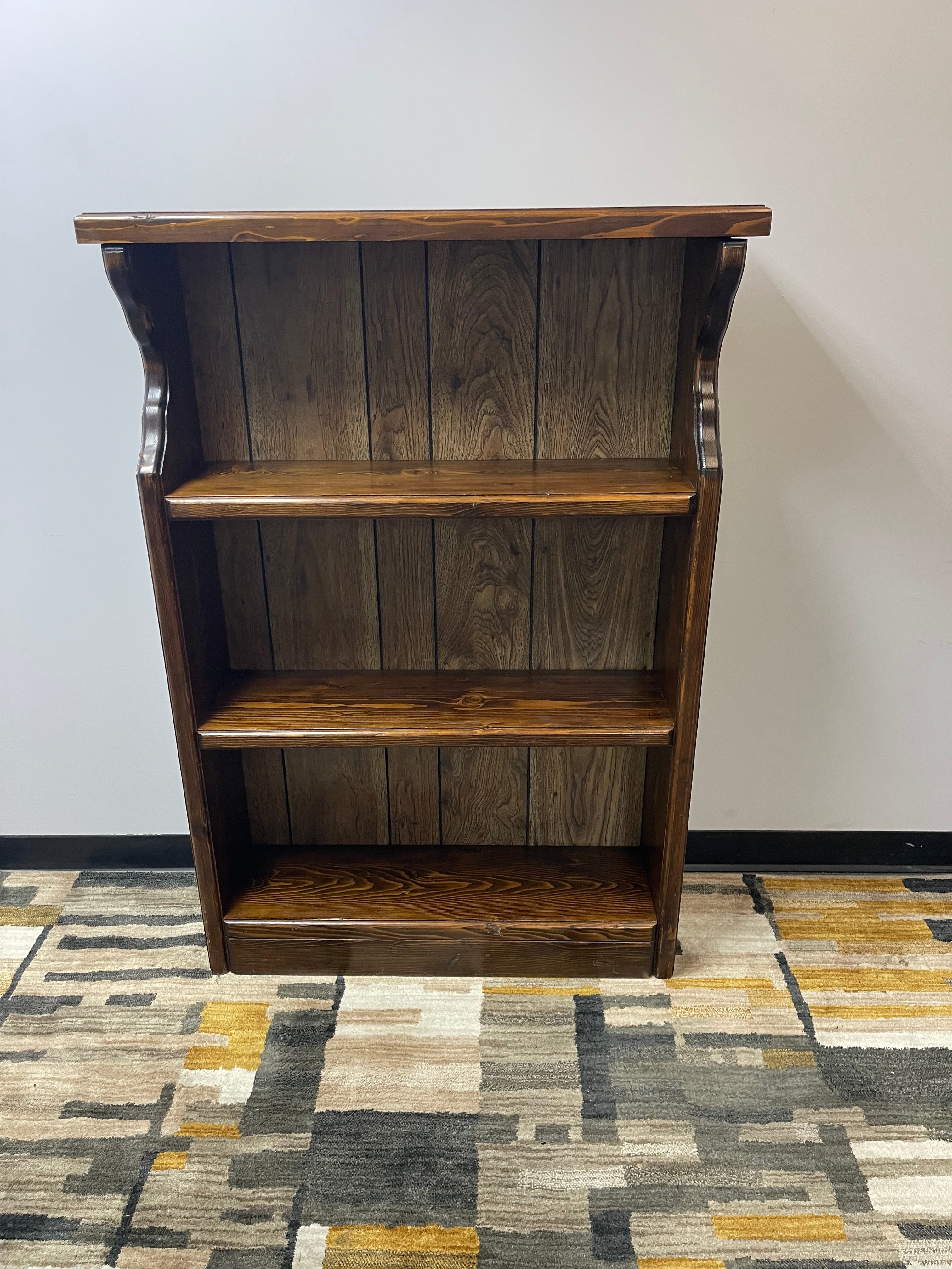Rustic Dark Pine 3-Shelf Bookcase with Scalloped Sides
