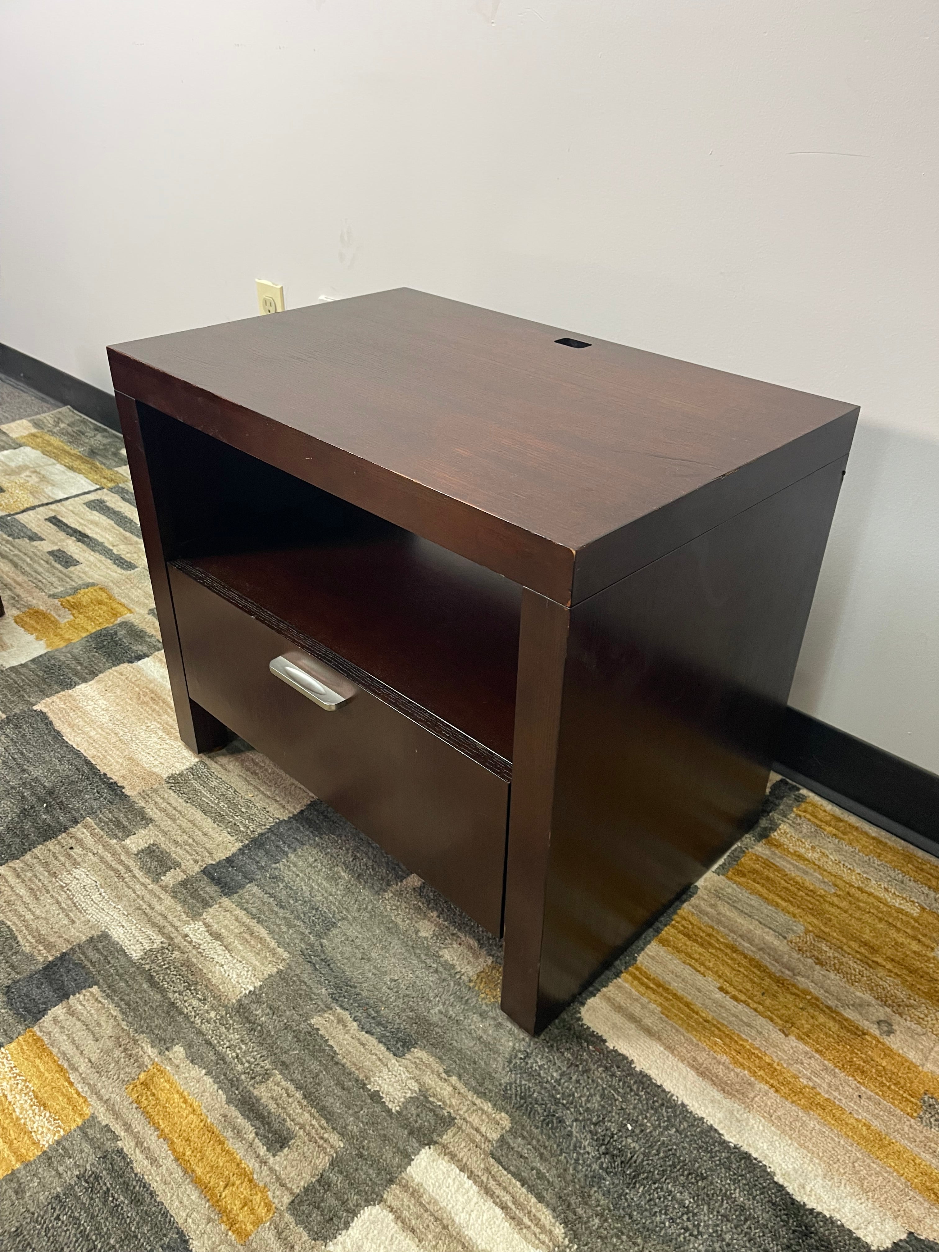 Ethan Allen Modern Espresso 6-Drawer Dresser and 2 Nightstands