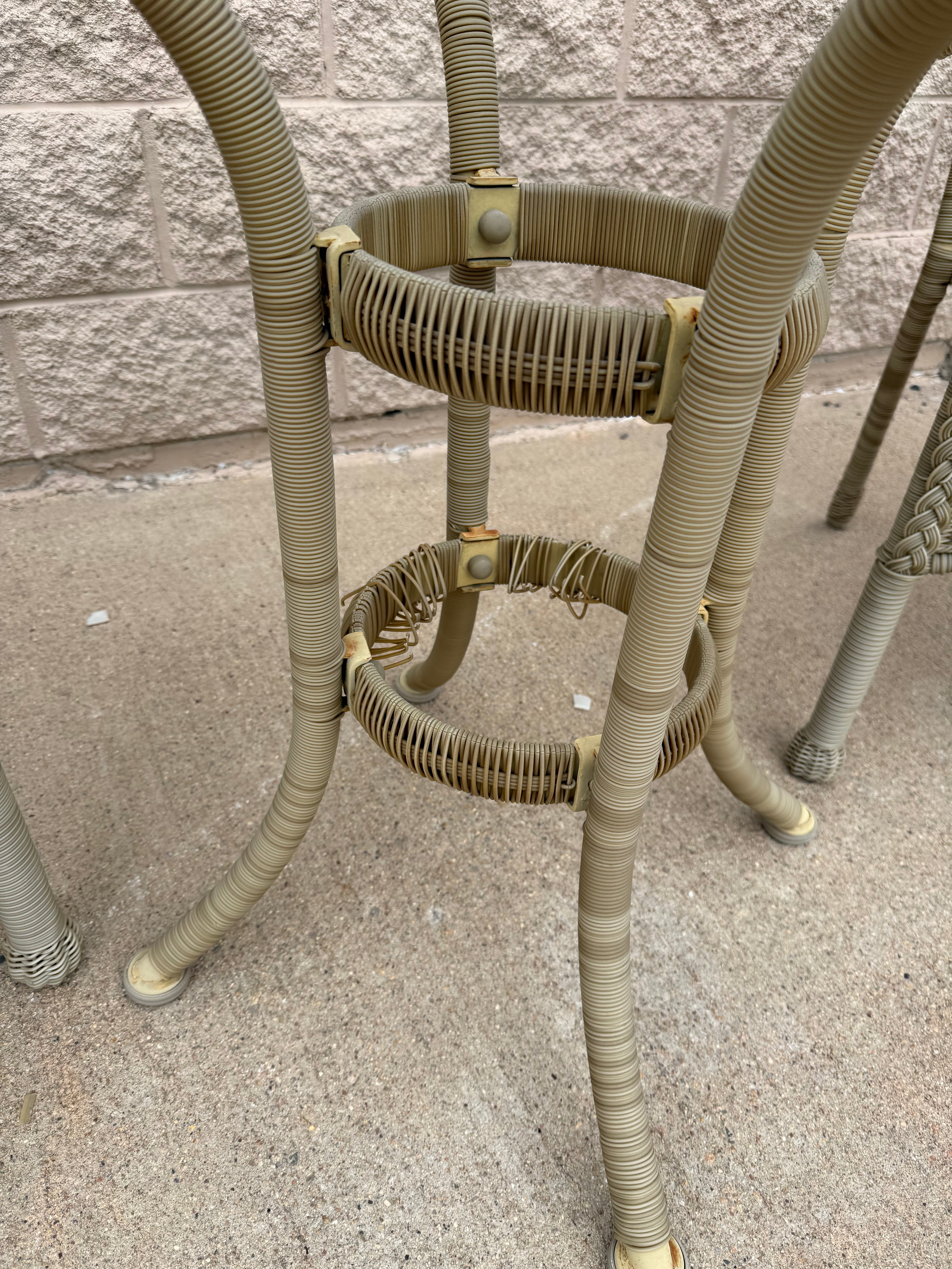 Charming Outdoor Bistro Set – 3 Piece Wicker Set ☀️