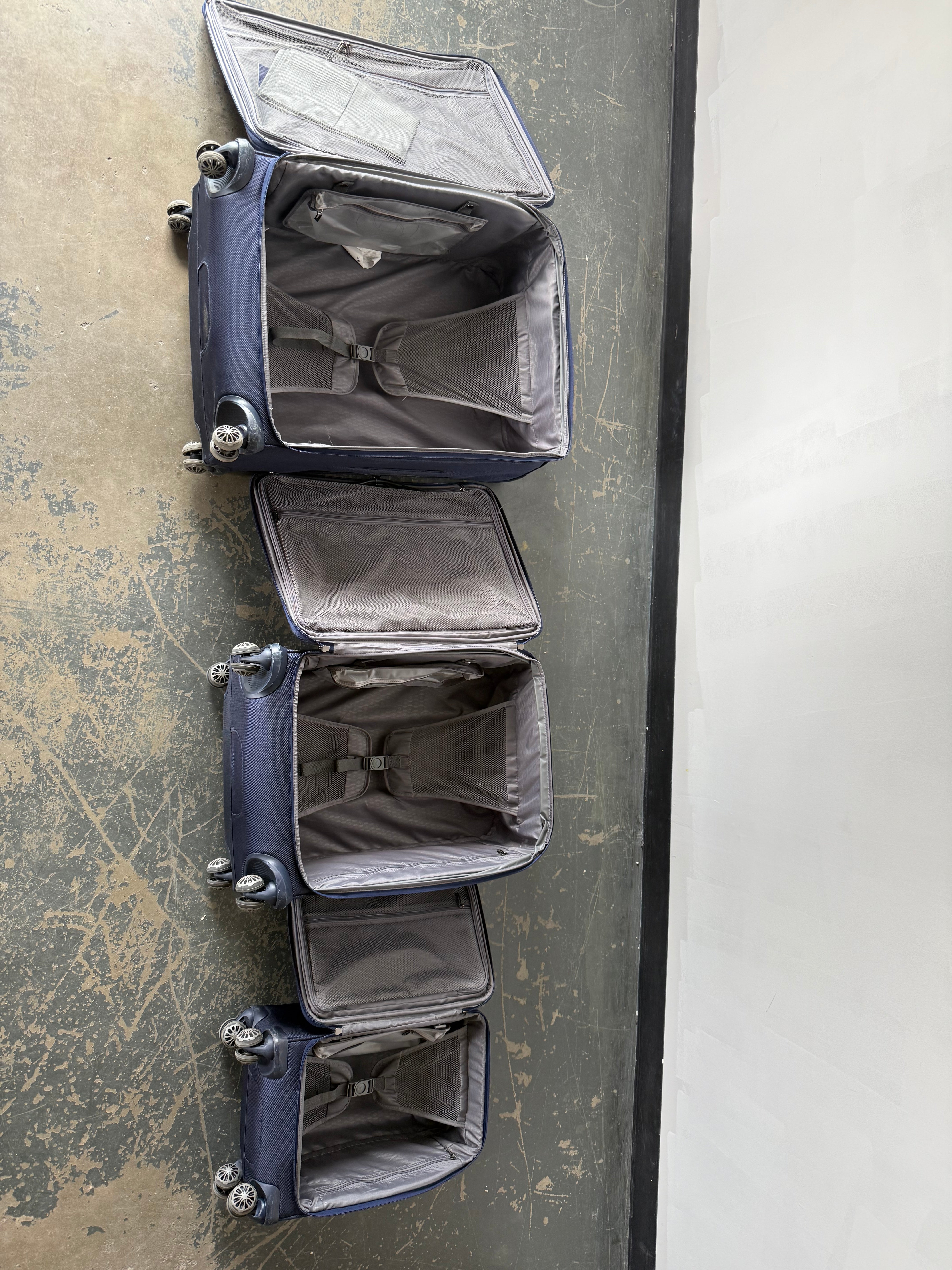 Samsonite 3-Piece Luggage Set – Ready for Every Journey ✈️