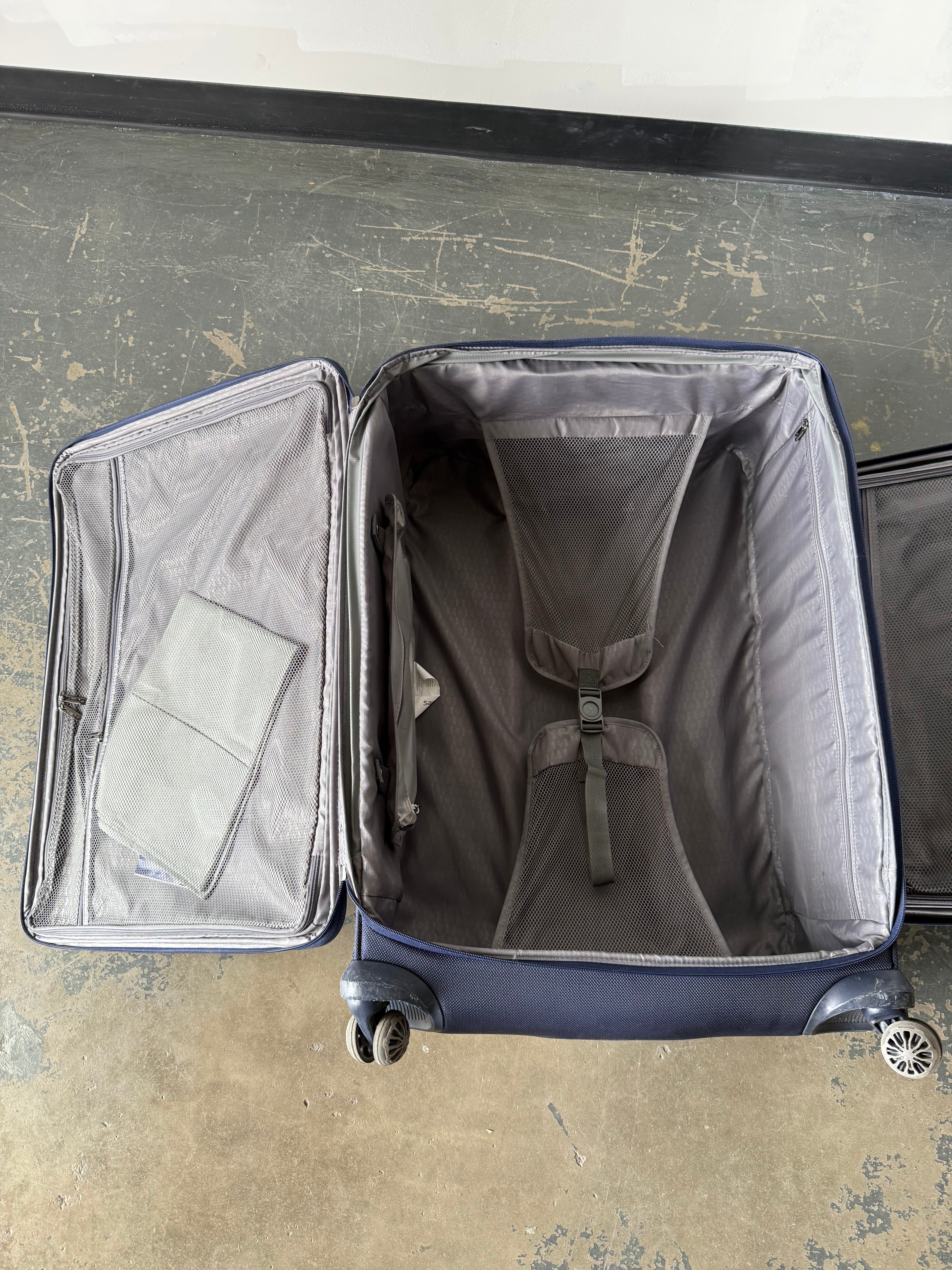 Samsonite 3-Piece Luggage Set – Ready for Every Journey ✈️