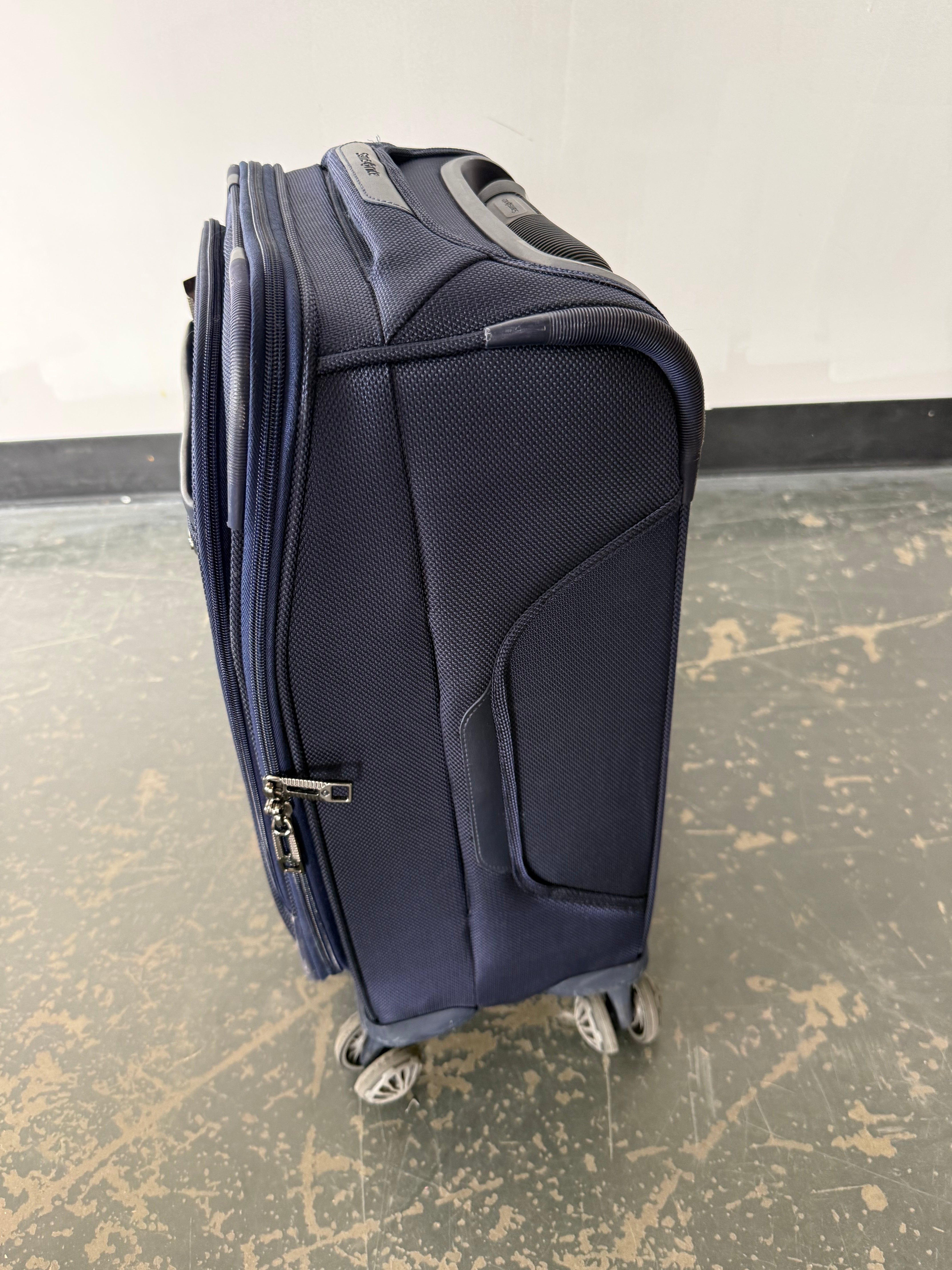 Samsonite 3-Piece Luggage Set – Ready for Every Journey ✈️