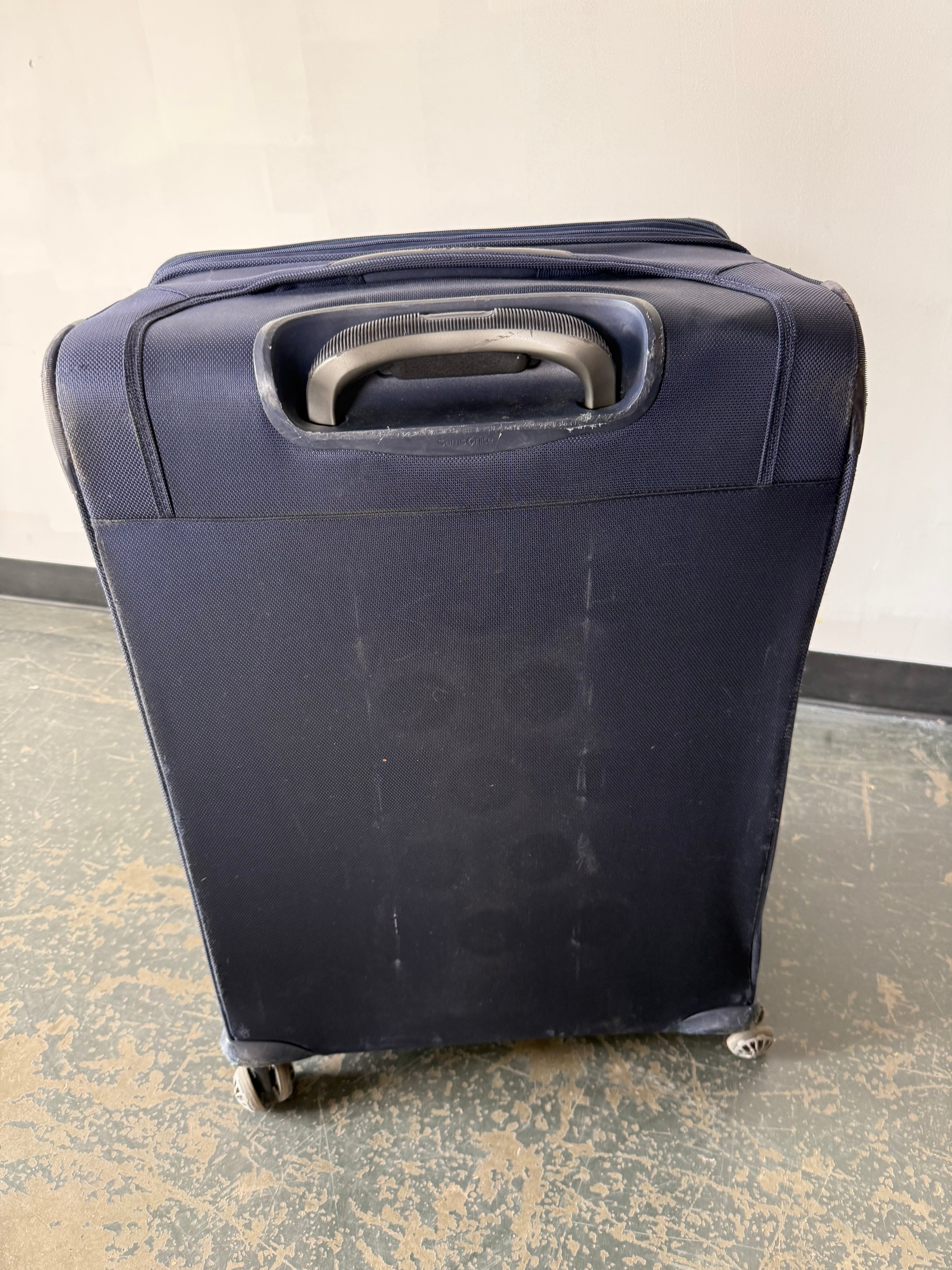 Samsonite 3-Piece Luggage Set – Ready for Every Journey ✈️