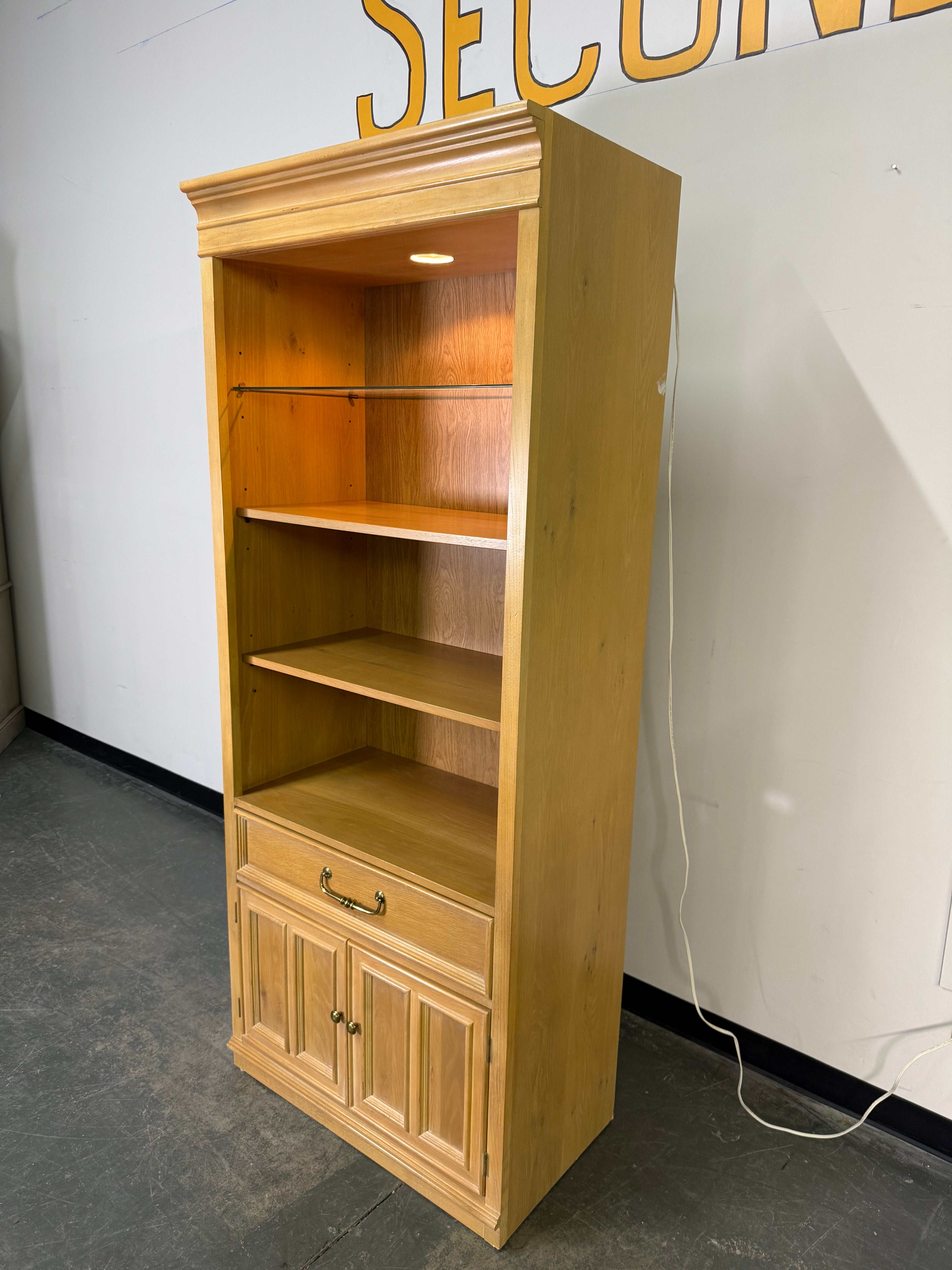 Lighted Display Cabinet with Storage – Classic & Functional ✨