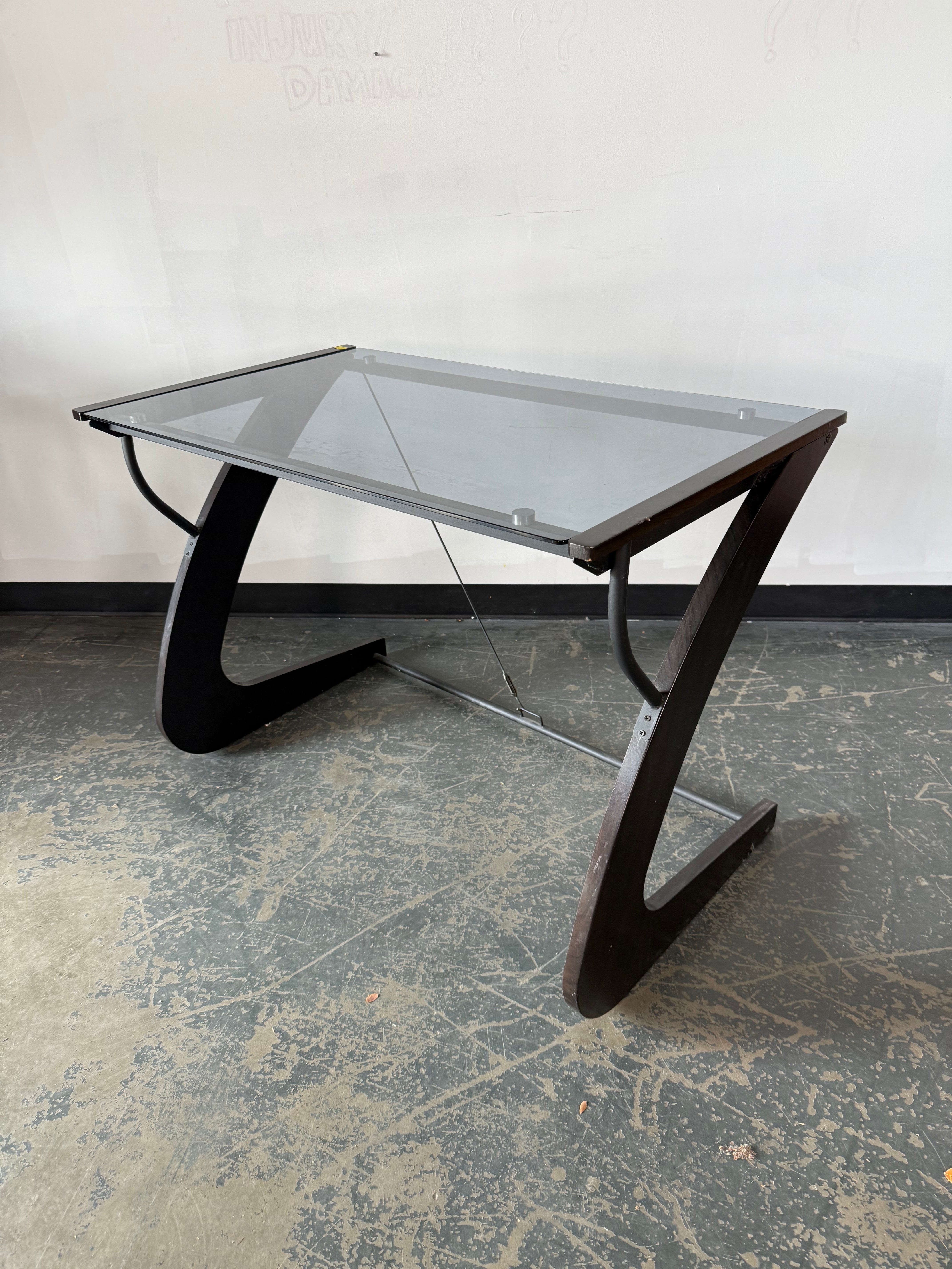 Modern Glass Top Desk – Sleek & Stylish Workspace