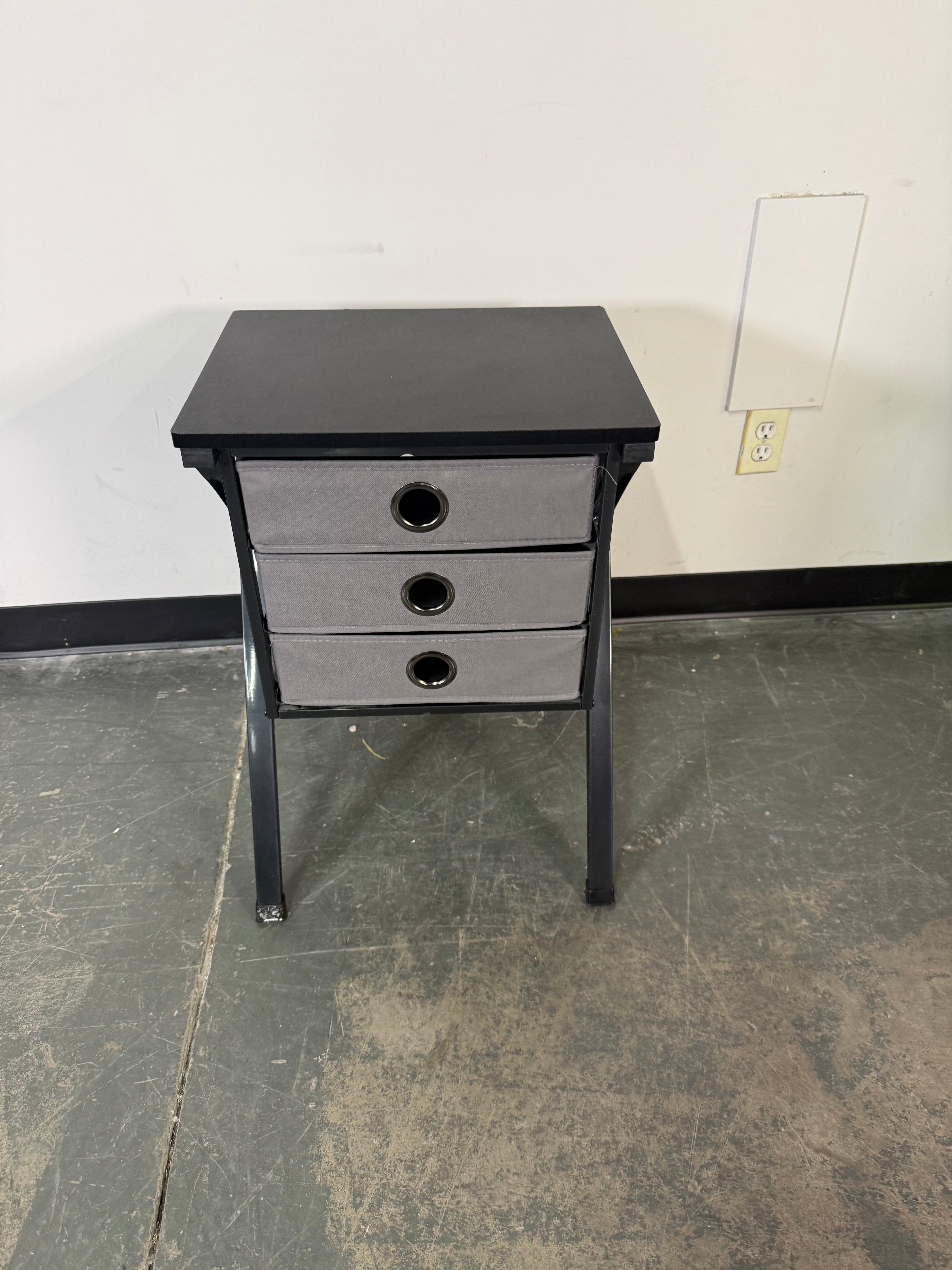 Modern 3-Drawer Accent Storage Table – Sleek & Functional