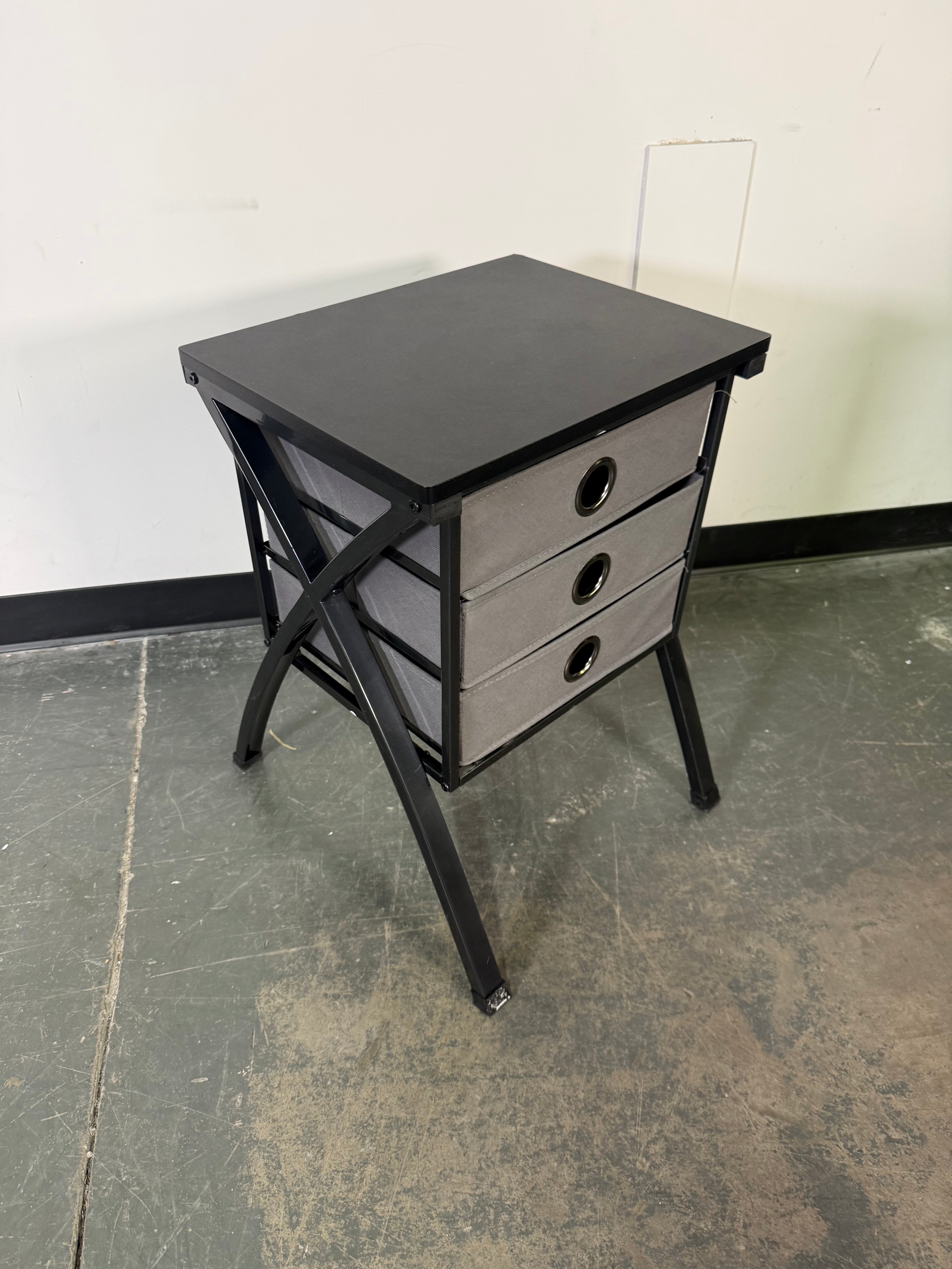 Modern 3-Drawer Accent Storage Table – Sleek & Functional