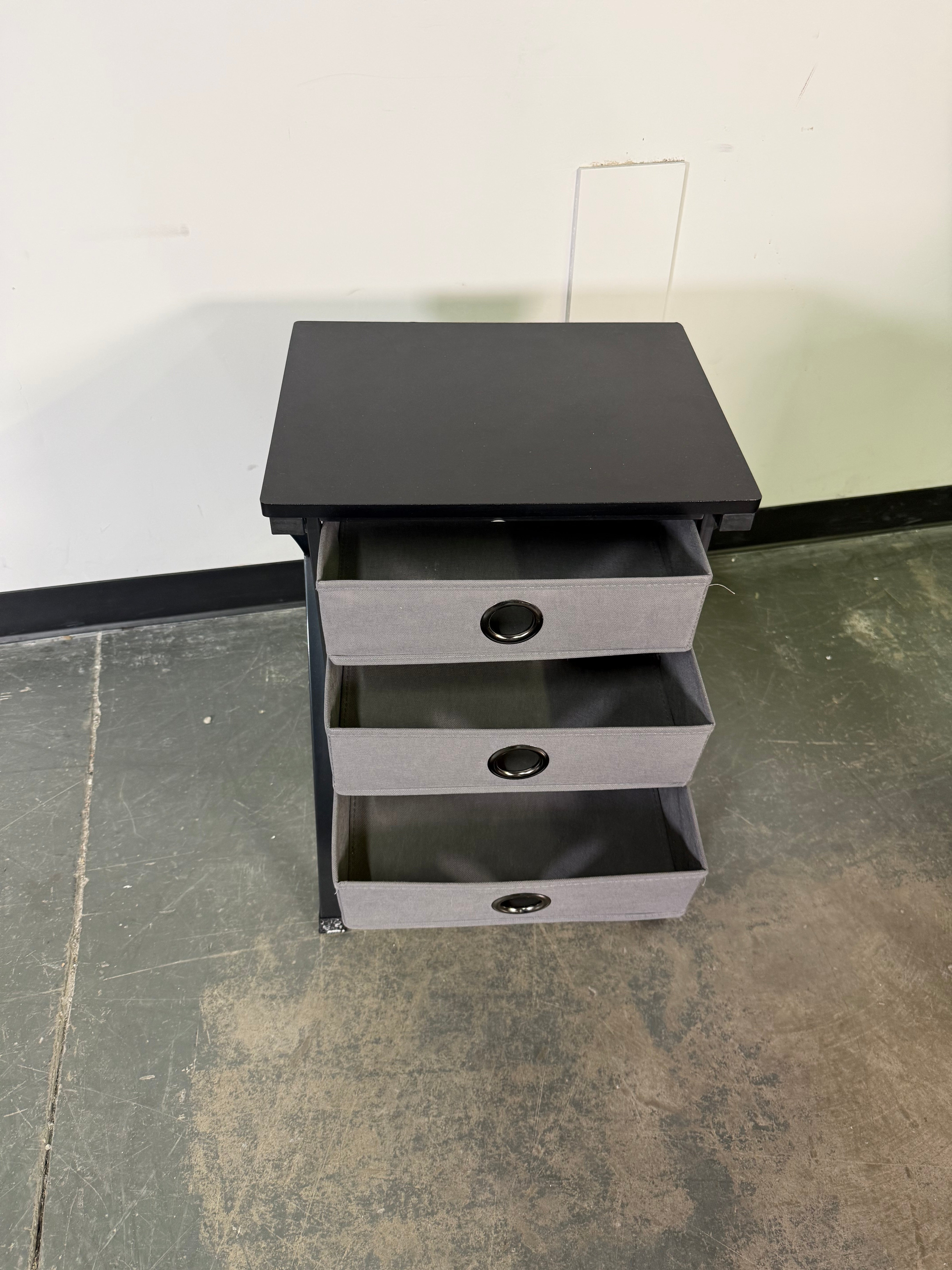 Modern 3-Drawer Accent Storage Table – Sleek & Functional