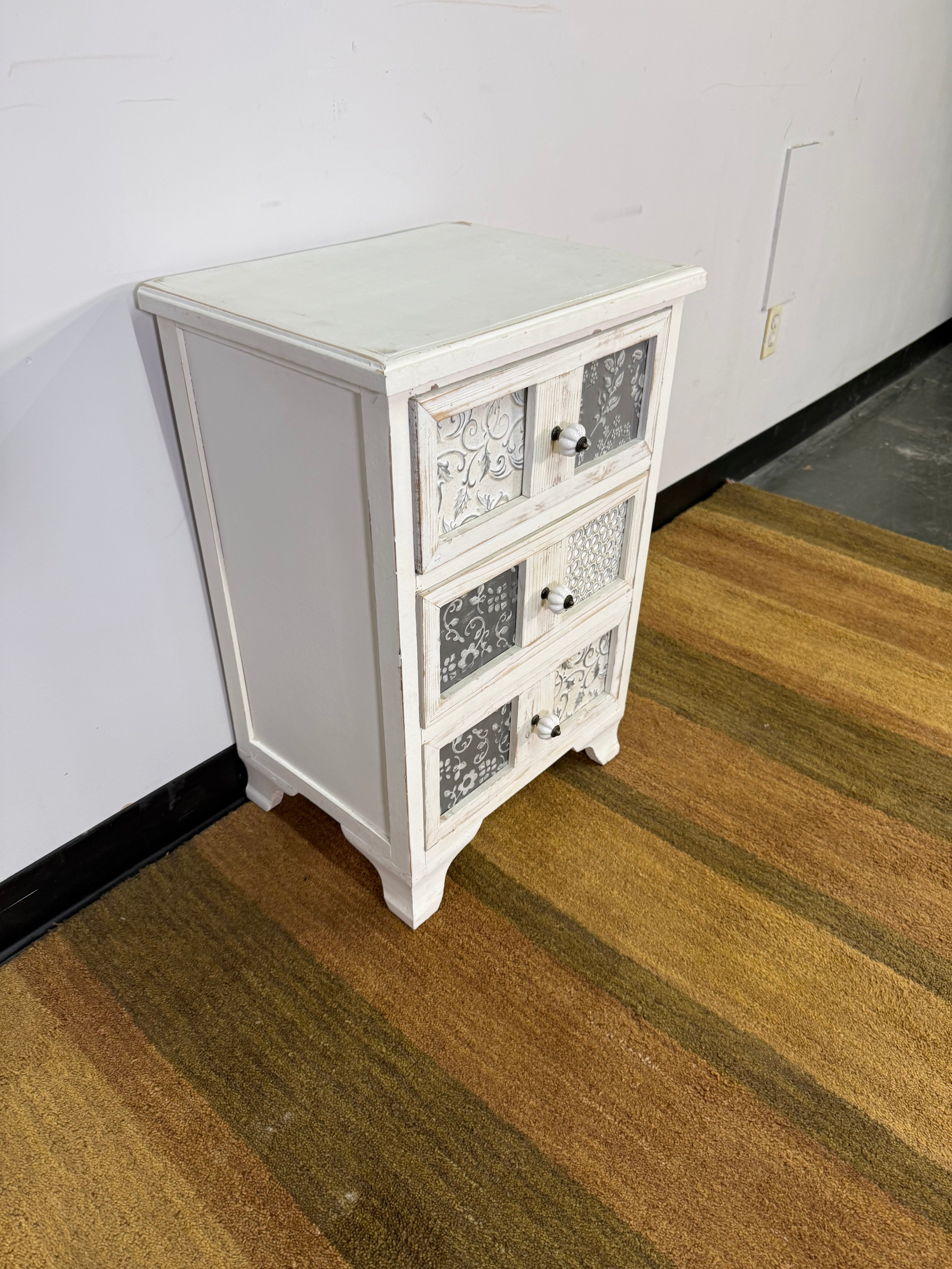Distressed White 3-Drawer Accent Chest