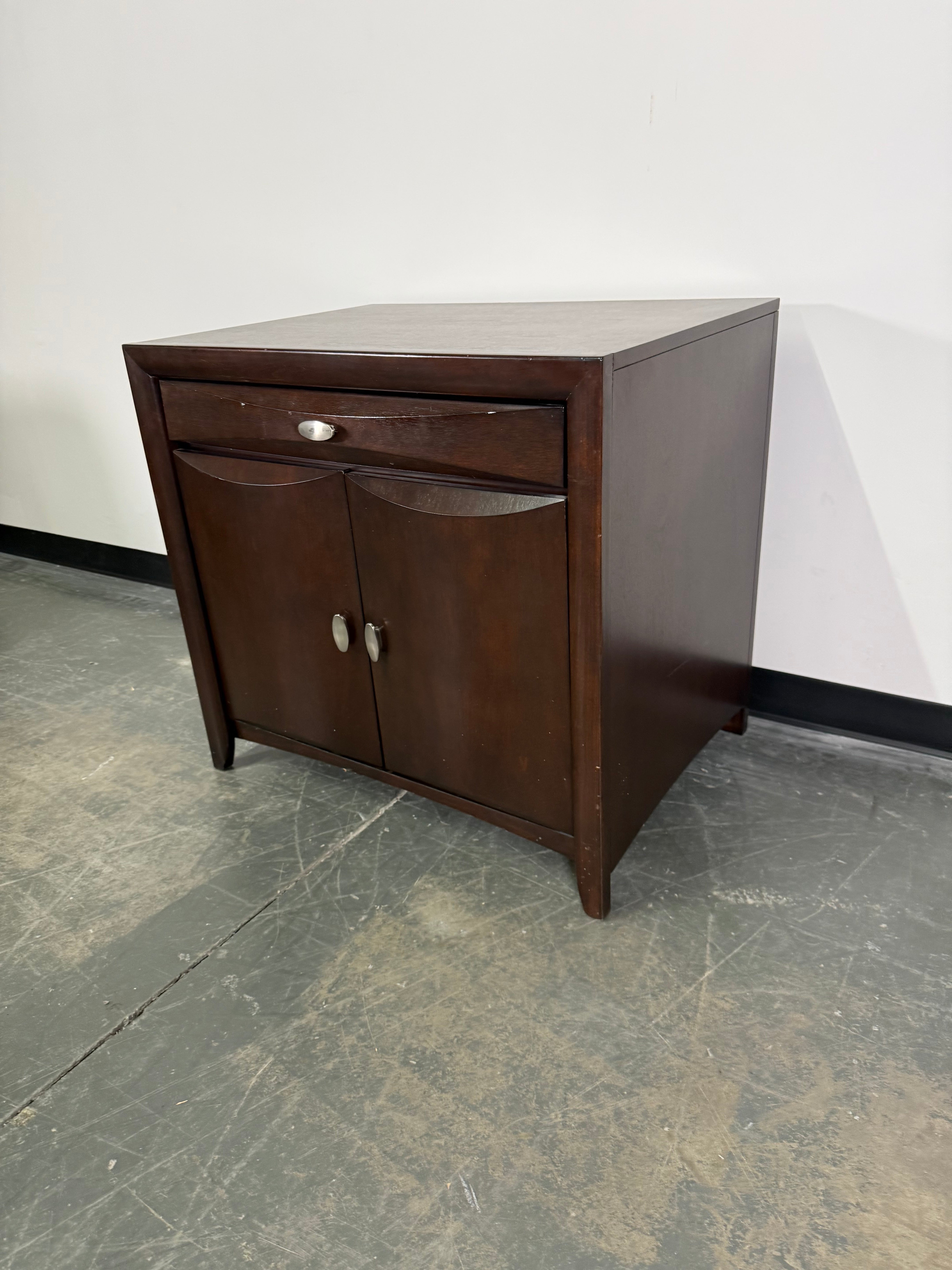 Wood Accent Cabinet / Nightstand